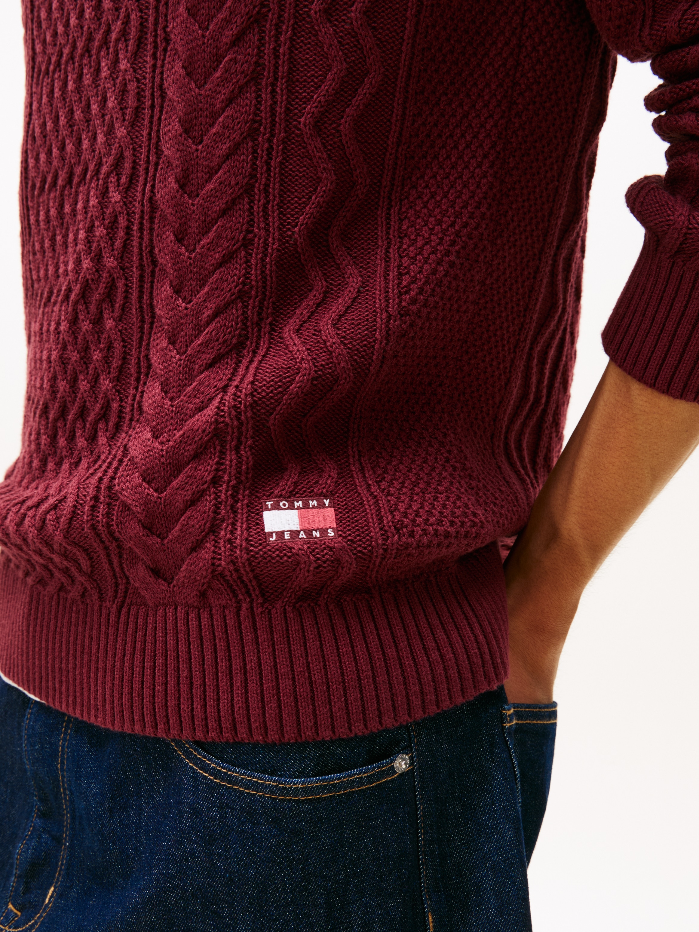 Tommy Jeans Strickpullover "BADGE CABLE", Slim Fit, Rundhals günstig online kaufen