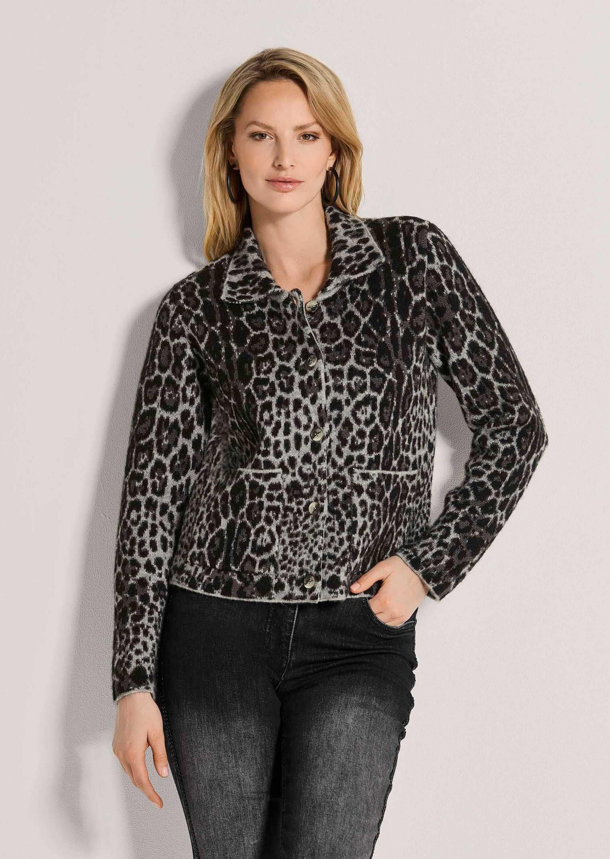 MADELEINE Strickjacke »Strickjacke Trendige Strickjacke mit Leo-Jacquard«