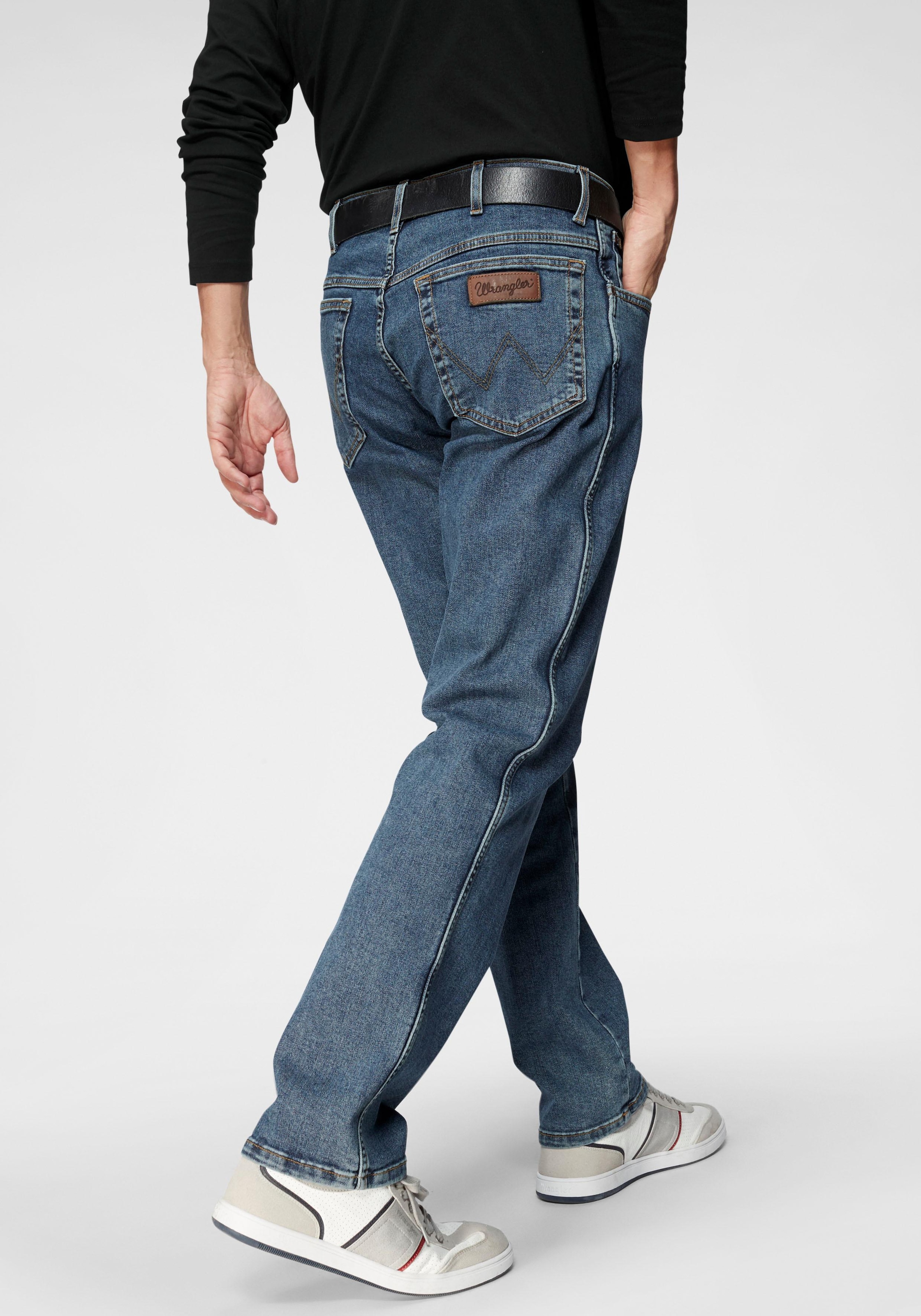 Wrangler Texas Stretch Herren Jeans - Regular Fit - Blue Black - Black Over günstig online kaufen