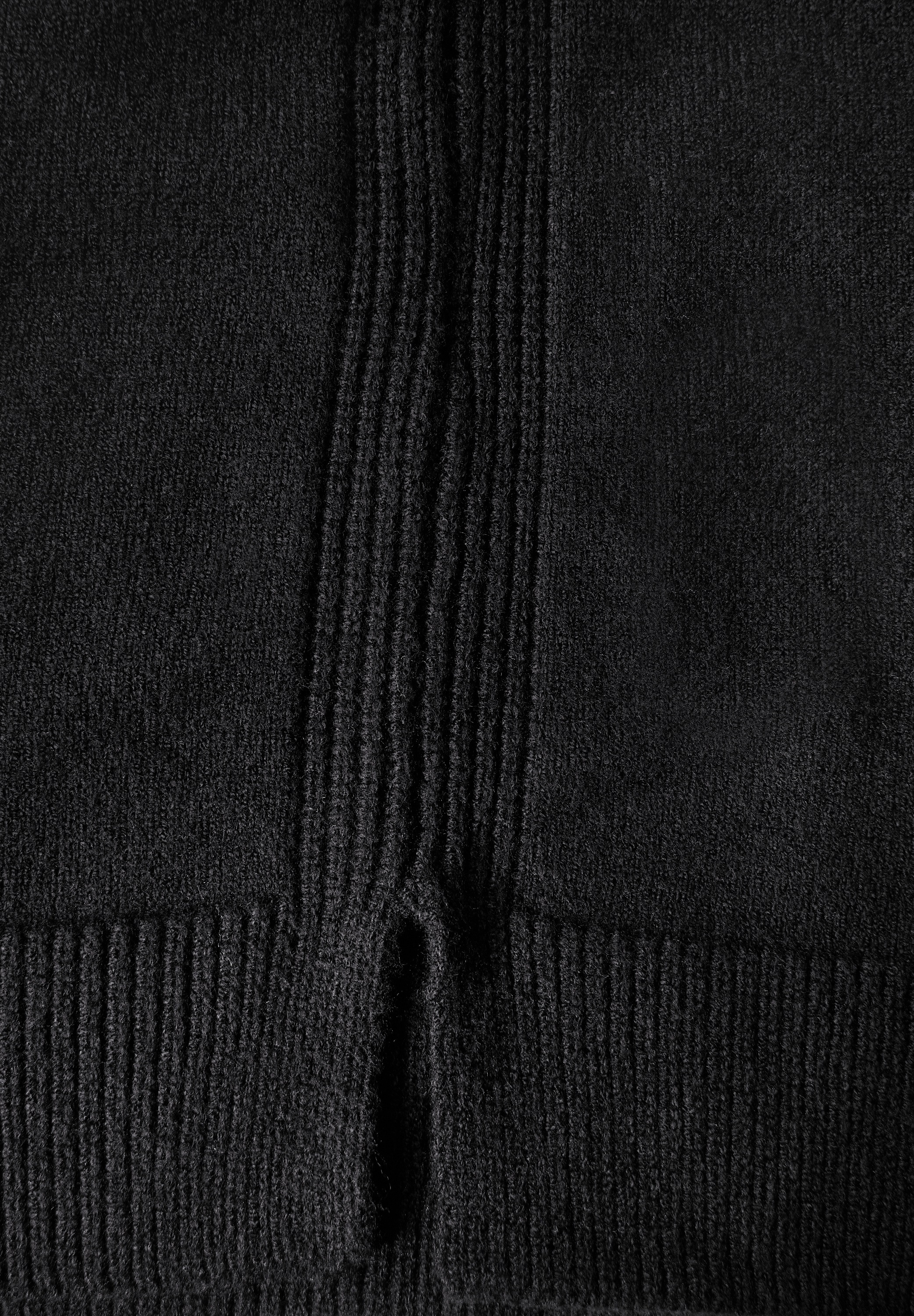 STREET ONE Rollkragenpullover, mit Knopf Details