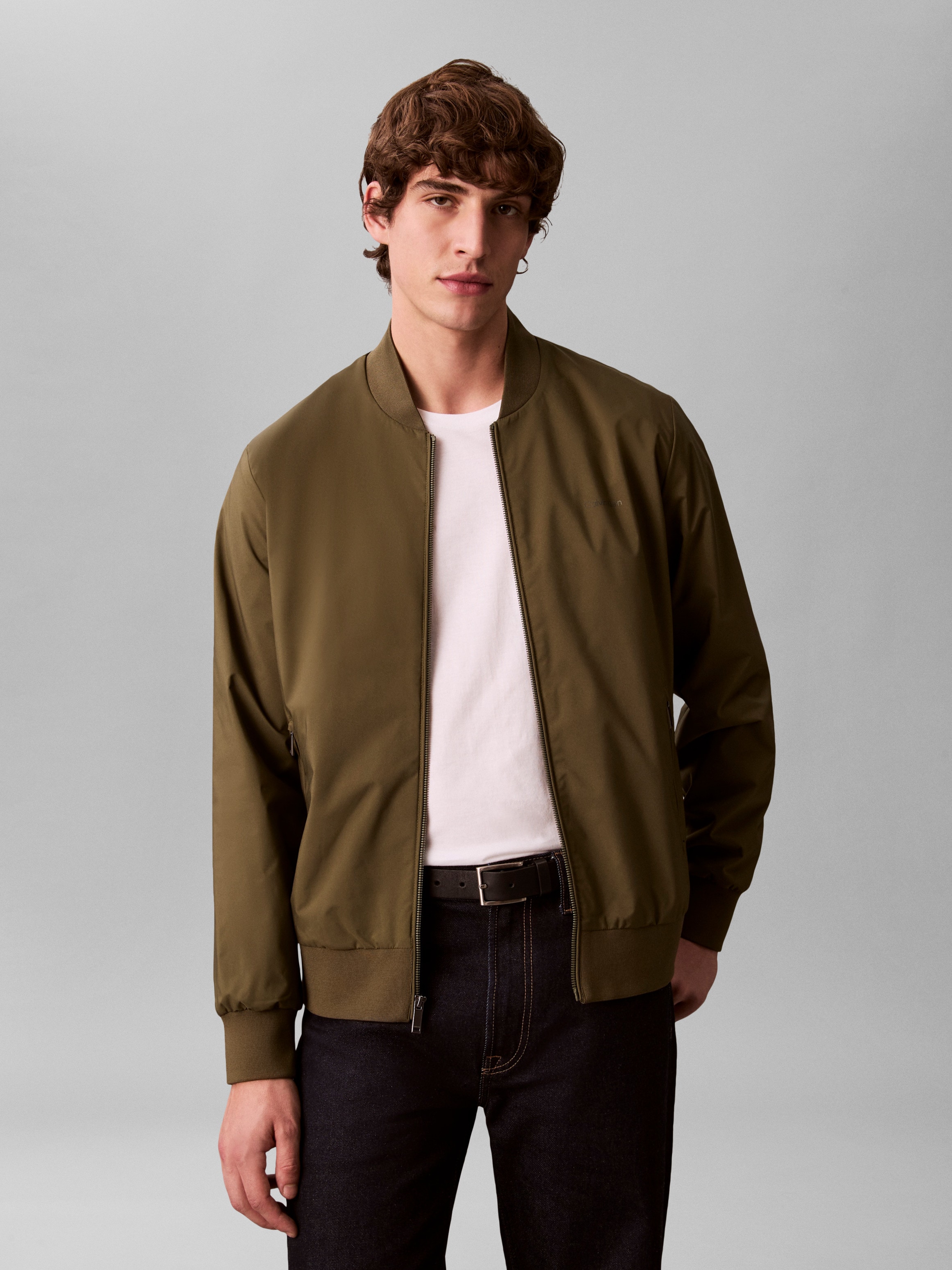 Calvin Klein Bomberjacke "MATTE BOMBER" ohne Kapuze Regular fit, mit Rundha günstig online kaufen