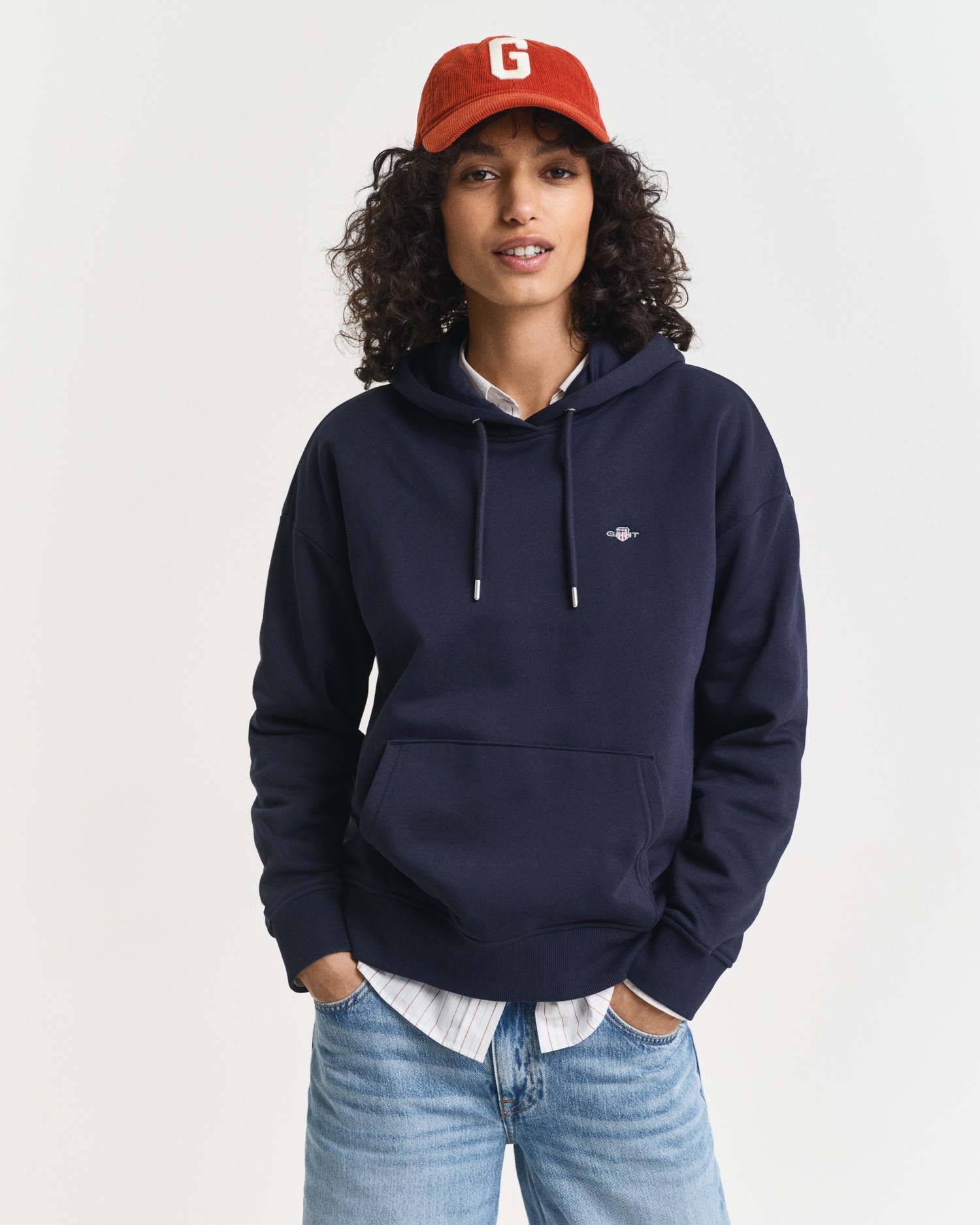Gant Hoodie "SHIELD HOODIE", Grafische GANT-Stickerei auf der Brust günstig online kaufen