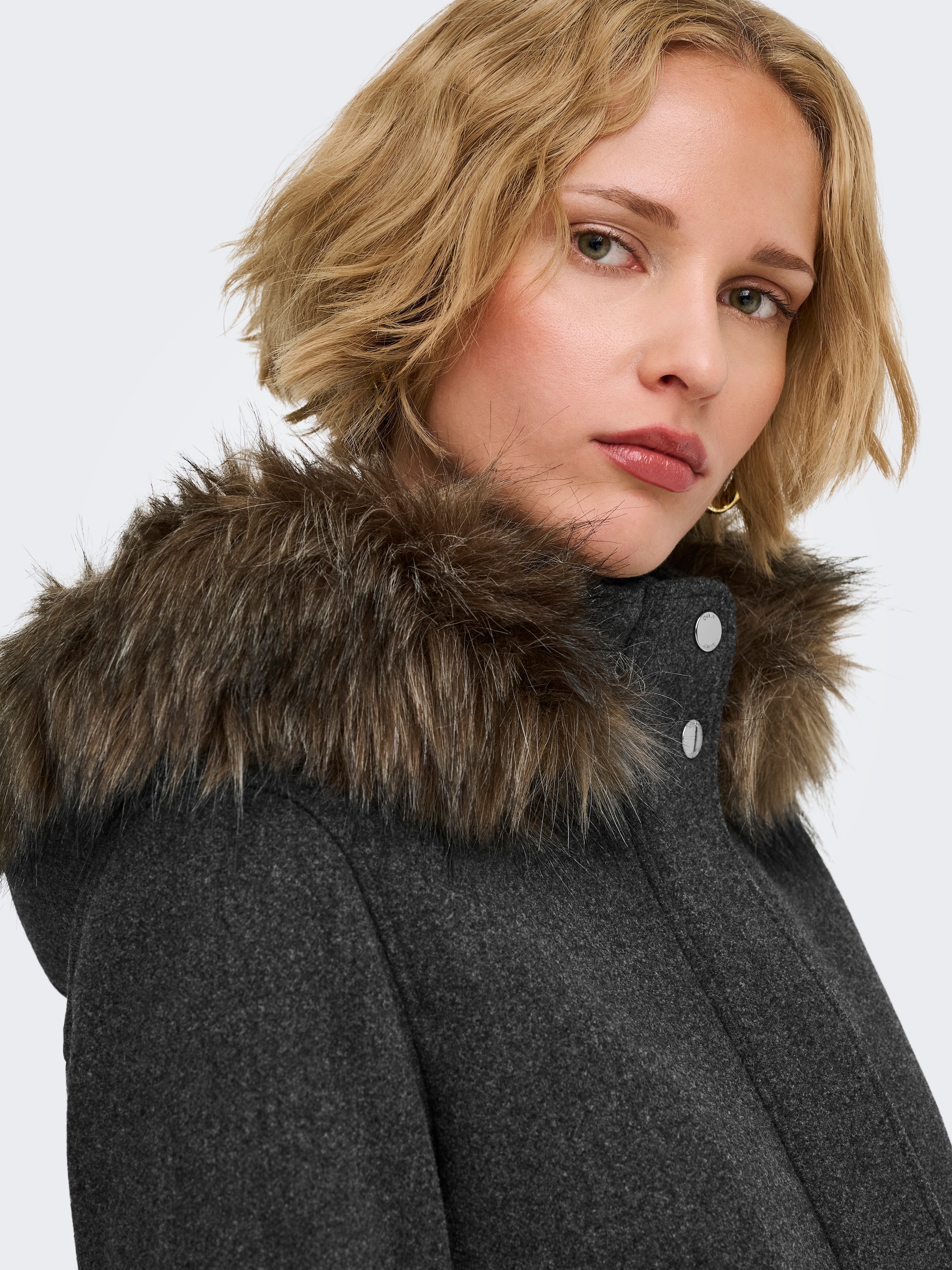 ONLY Parka »ONLBLAKE FUR HOOD PARKA COAT CC OTW« mit Kapuze Kunstfaser