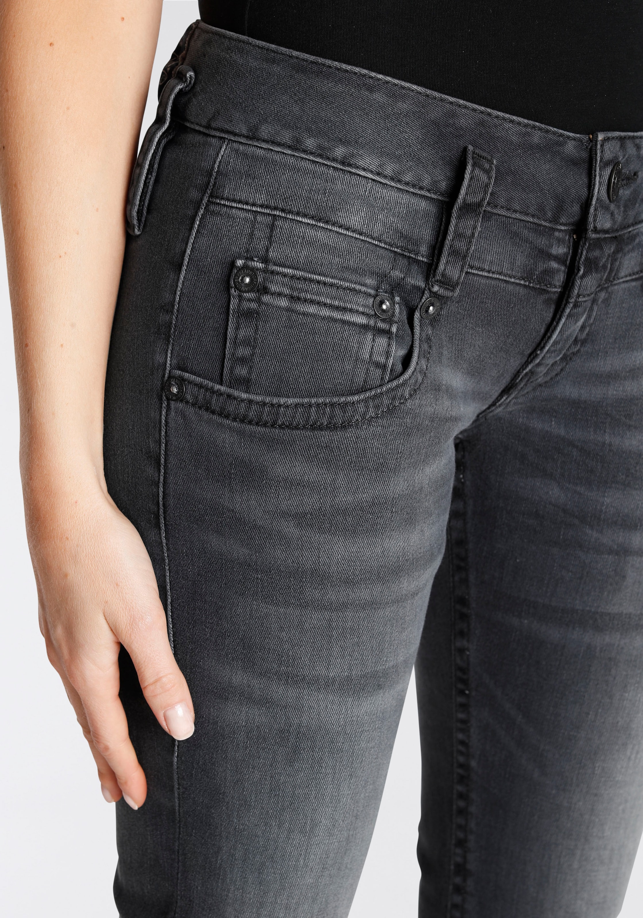 Herrlicher Slim-fit-Jeans »Pitch Slim Organic Denim Cashmere«, extra komfortabel