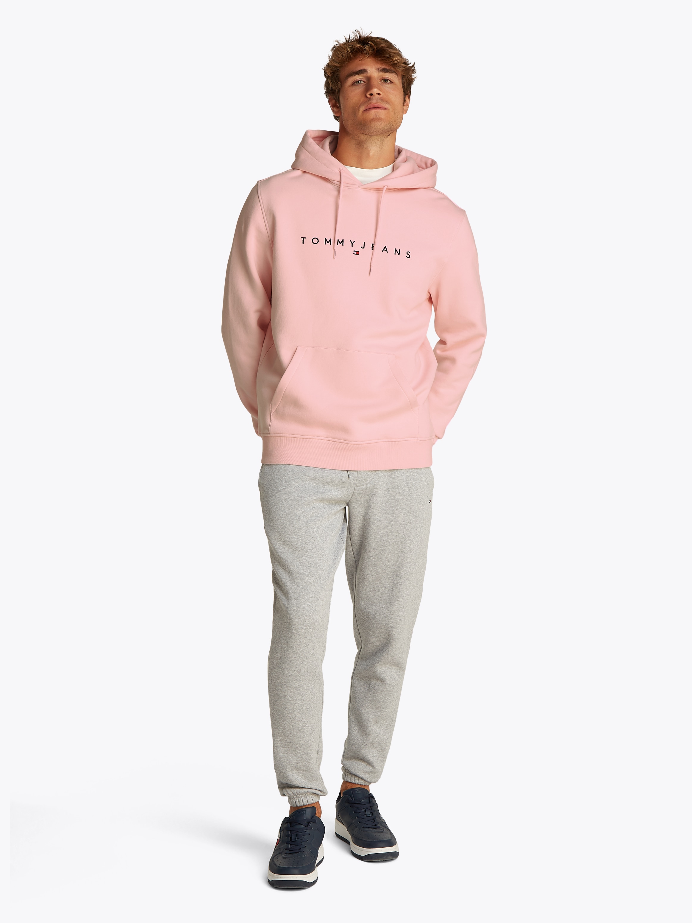 Tommy Jeans Hoodie »TJM REG LINEAR LOGO HOODIE EXT«, mit Logo-Stickerei