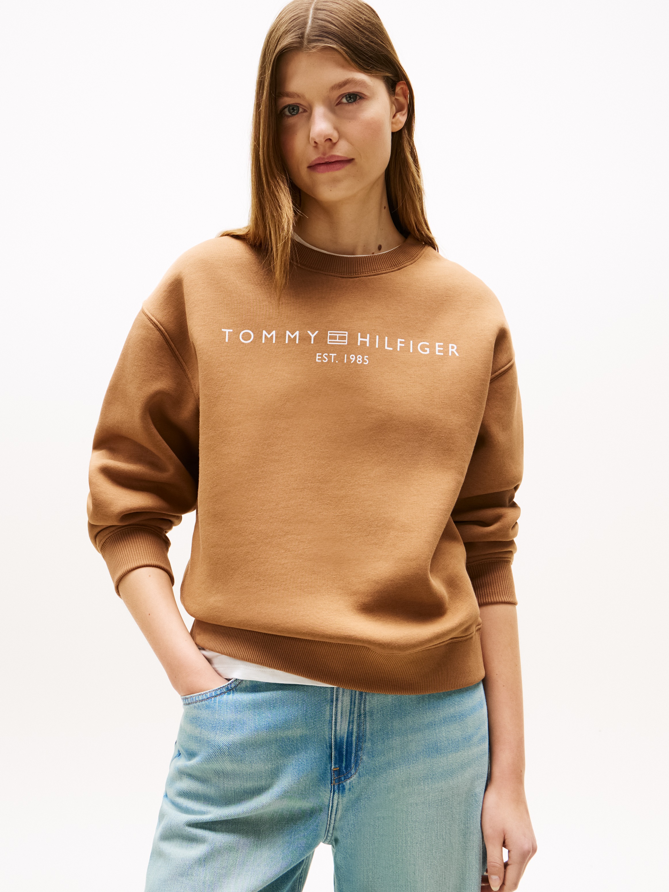 Tommy Hilfiger Sweatshirt "MDRN REG CORP LOGO C-NK SWTSHRT", mit Logoschrif günstig online kaufen