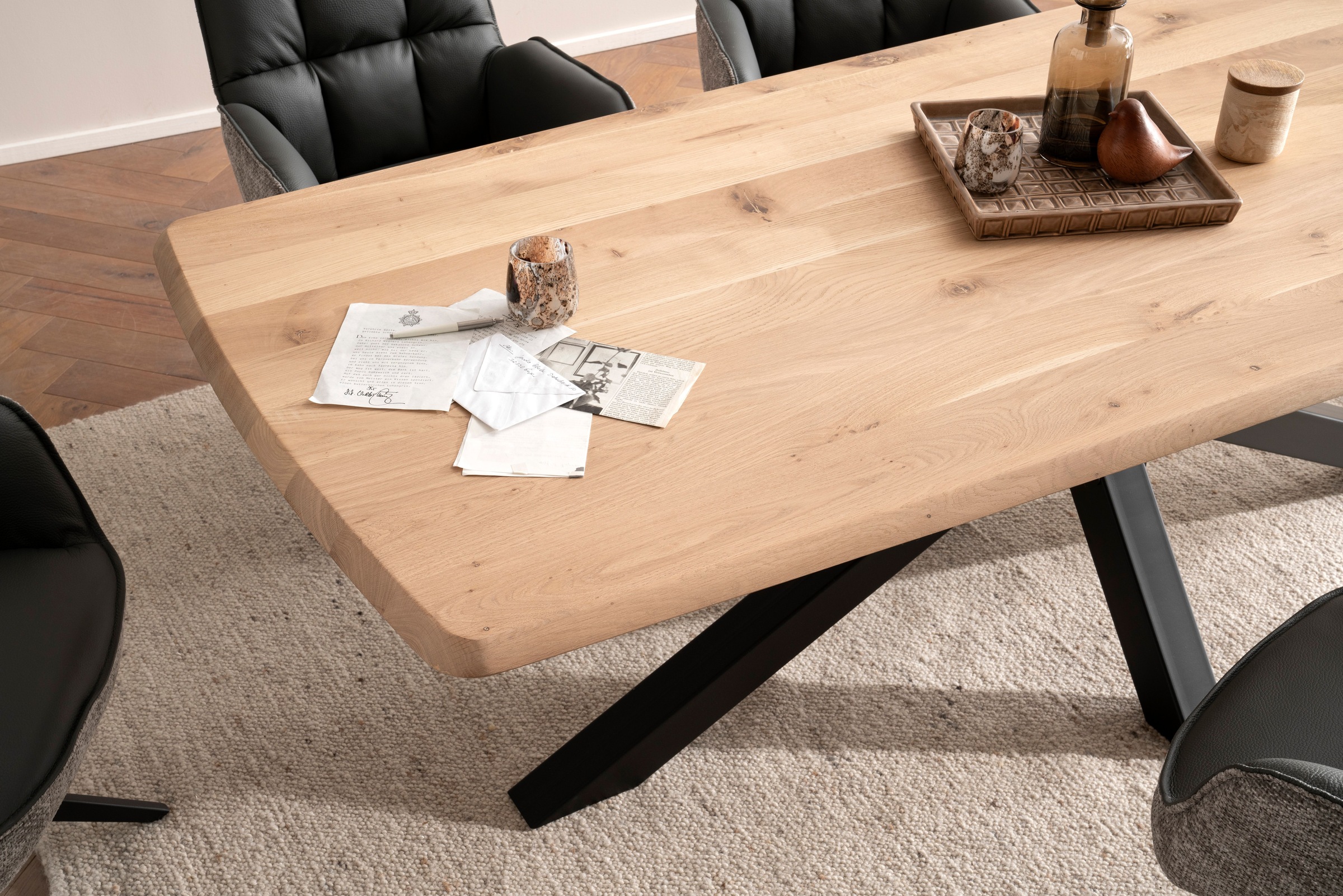 Thumbnail - Home affaire Esstisch "Ottawa" moderner Esstisch aus massiver Eiche mit robustem Metallgestell