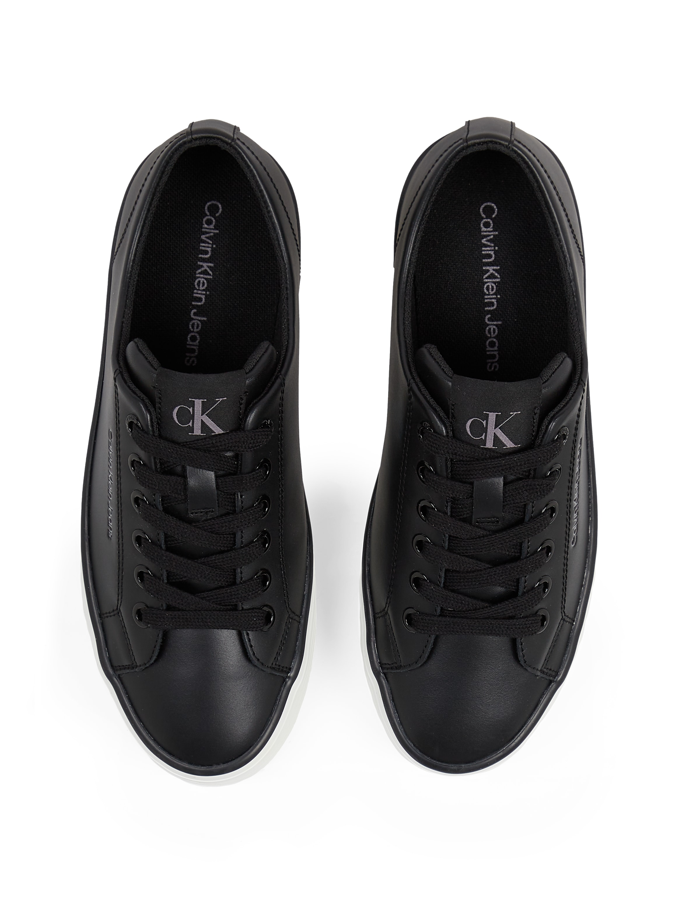 Calvin Klein Jeans Sneaker »BOLD VULC FLATF LOW LTH IN«, Halbschuh, Schnürschuh, Freizeitschuh mit CK-Logo an der Ferse