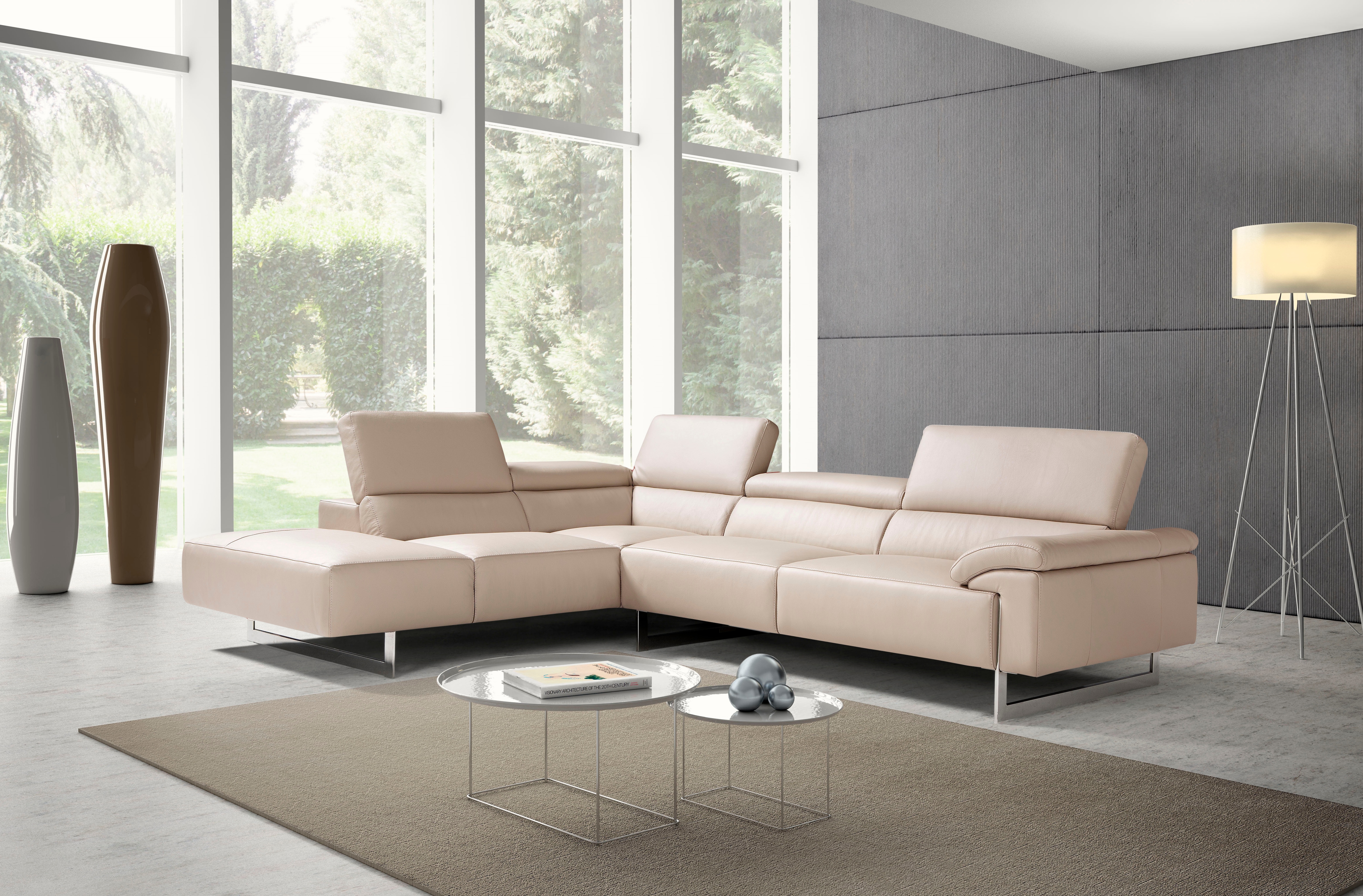 Egoitaliano Ecksofa "Malika, elegant und bequem, Designsofa, L-Form" mit Ottomane, inkl. Kopfteilverstellung und chromfarbenen Metallfüßen