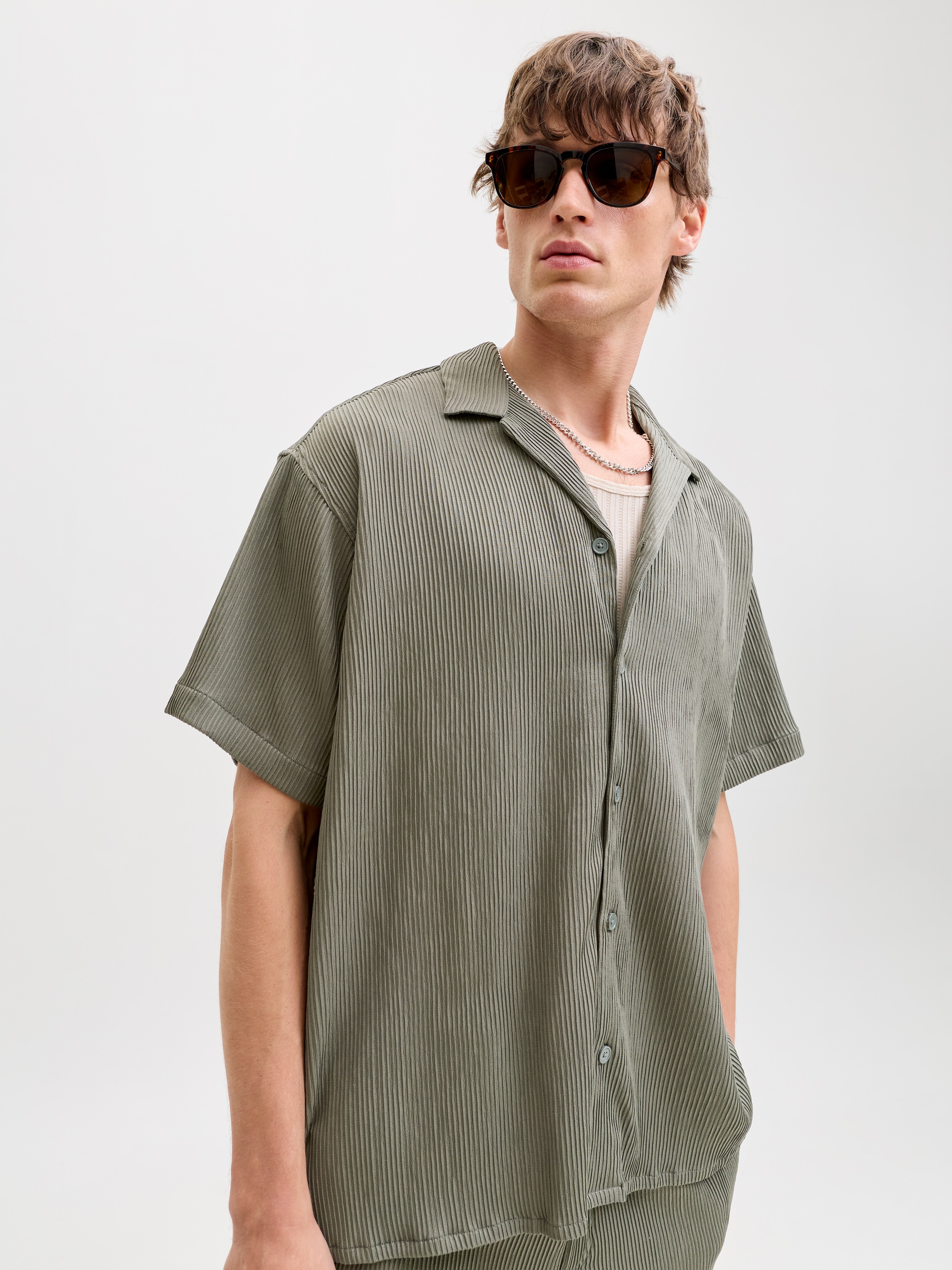 Jack & Jones Kurzarmhemd "JJEHARRISON RESORT SHIRT SS SN" Materialmix mit S günstig online kaufen