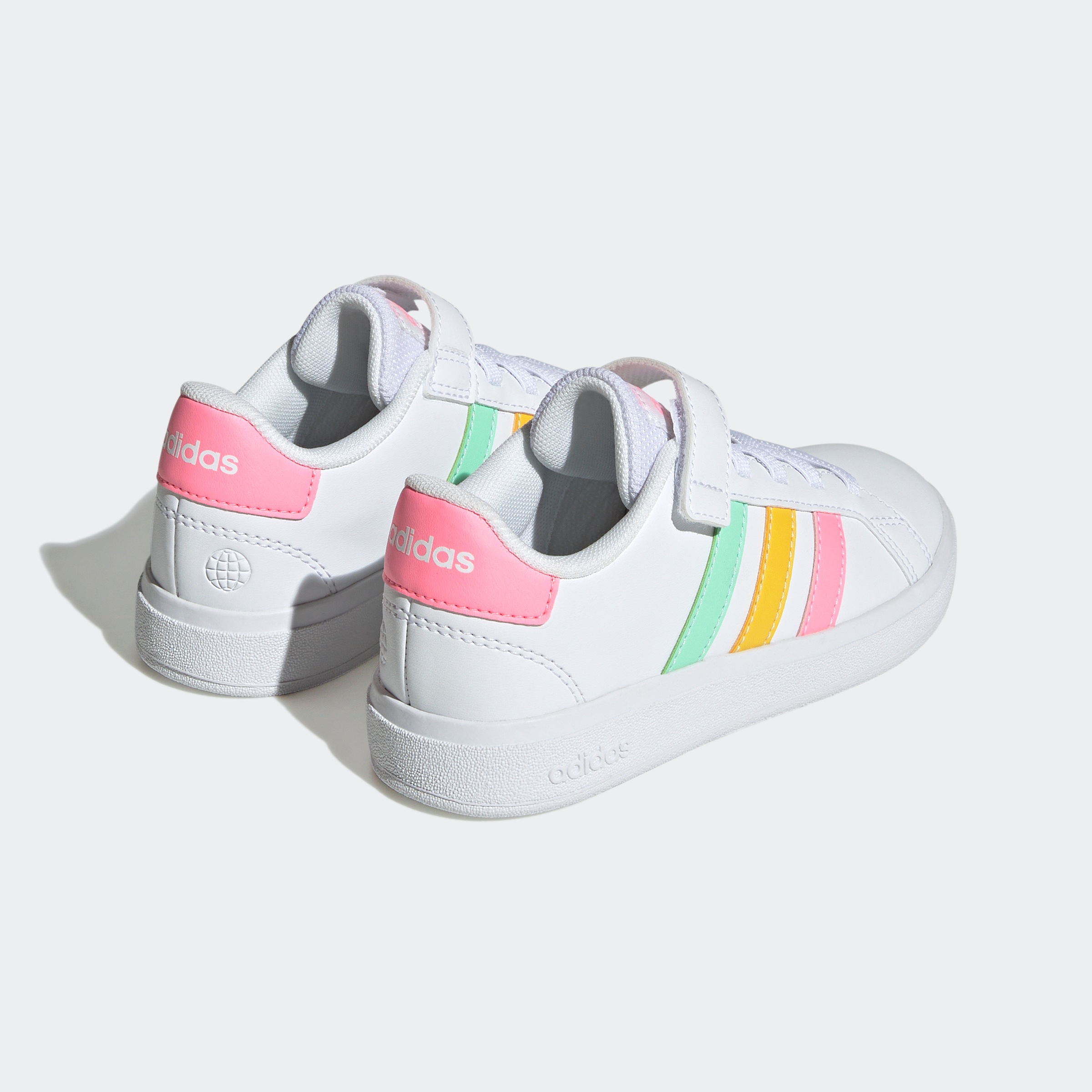 adidas Sportswear Klettschuh »GRAND COURT 2.0 KIDS«, Design auf den Spuren des adidas Superstar