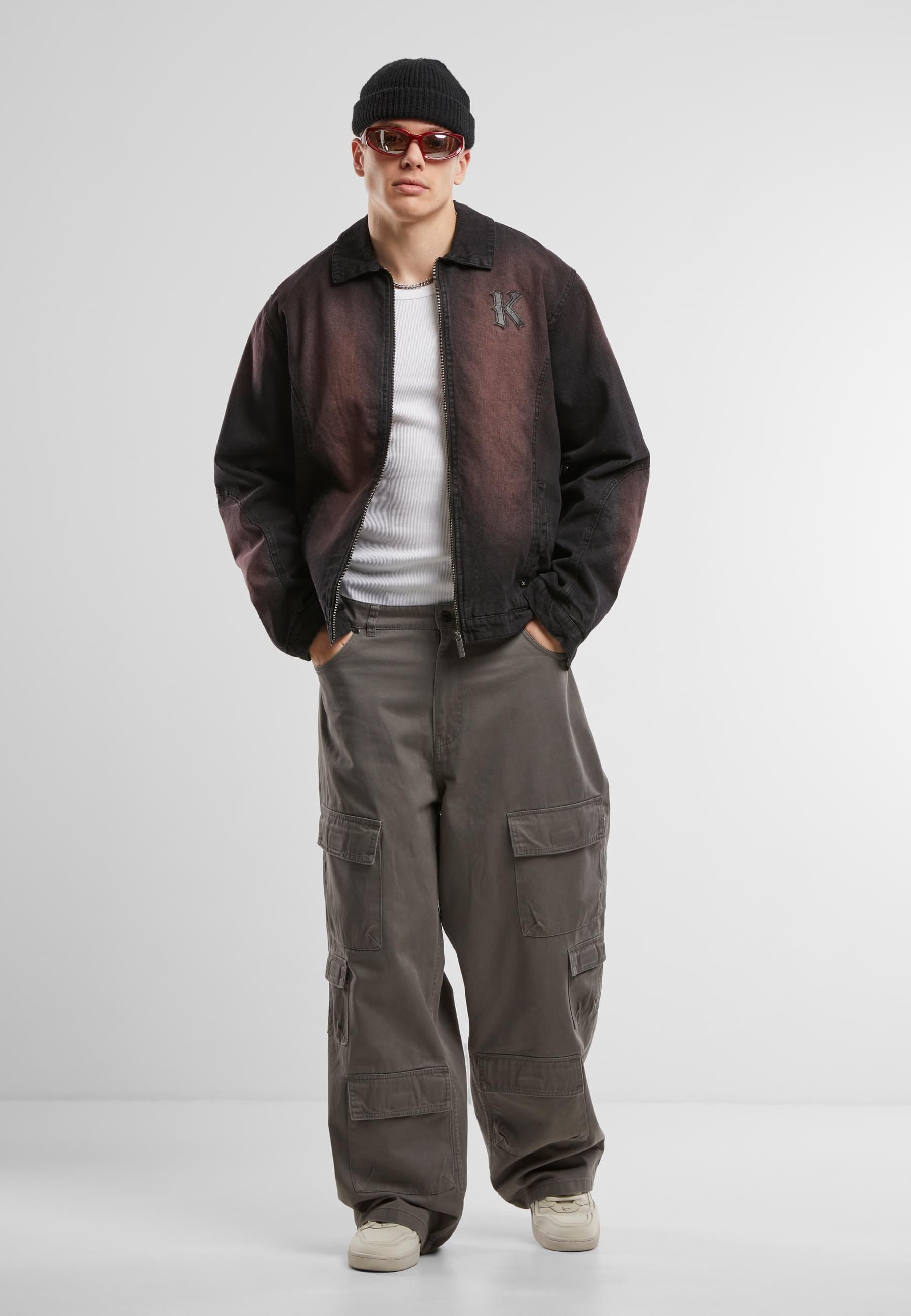 Karl Kani Allwetterjacke »Karl Kani KK Patch Color Spray Denim Jacket«, (1 St.), ohne Kapuze