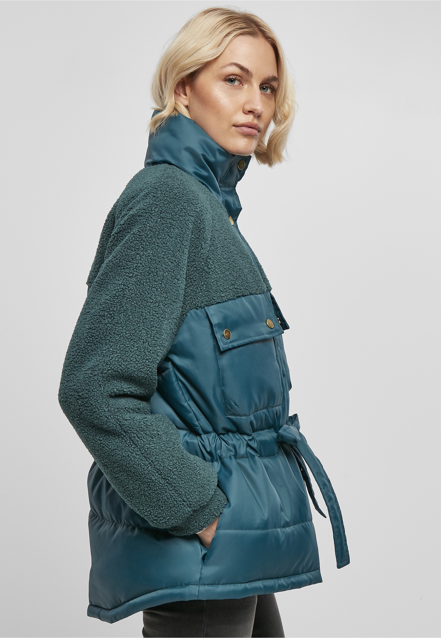 URBAN CLASSICS Winterjacke »Urban Classics Damen Ladies Sherpa Mix Puffer Jacket« 1 Stk. tlg. ohne Kapuze