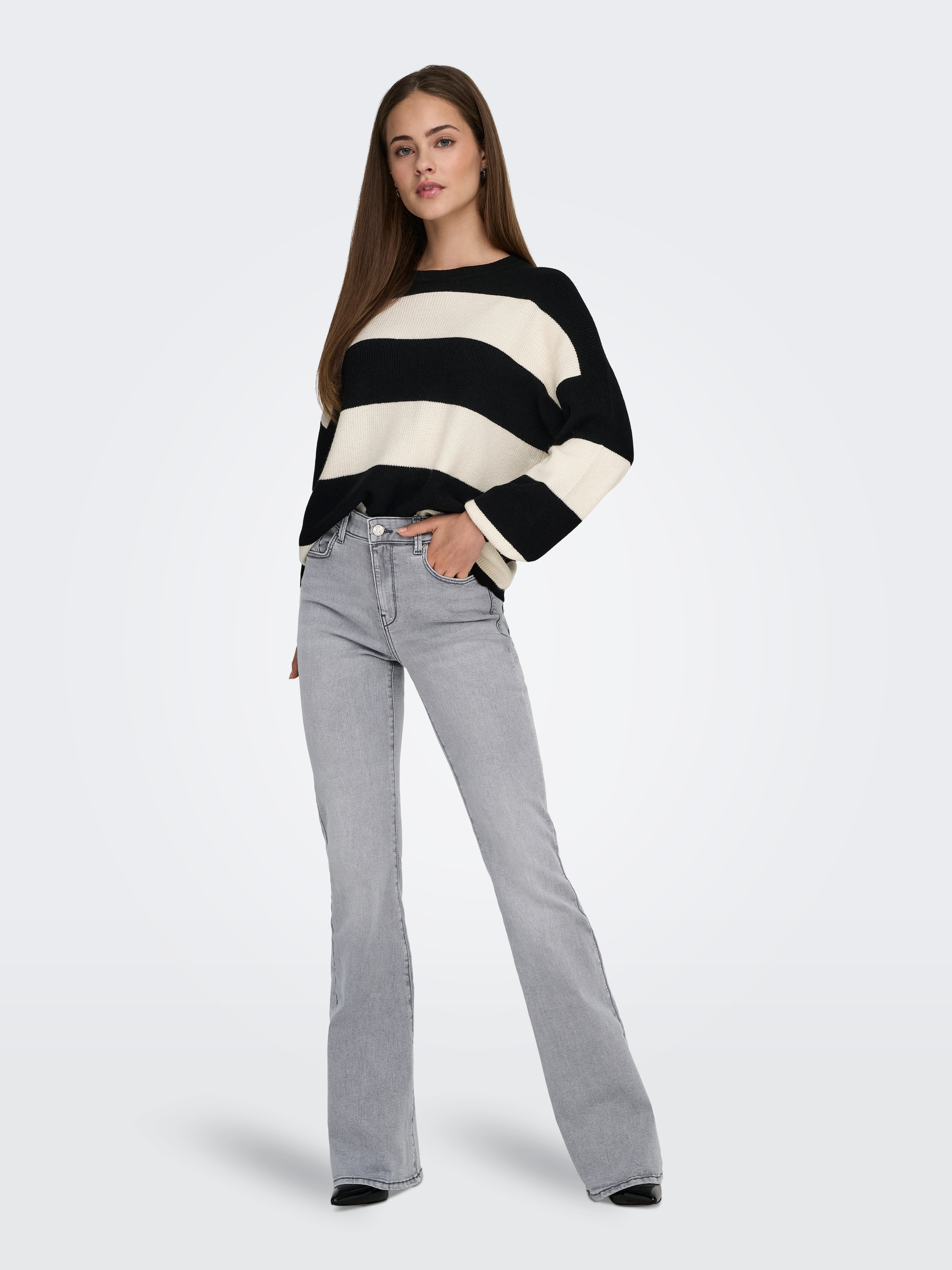 ONLY Bootcut-Jeans »ONLLUSH MW RETRO FLARED DNM« Materialmix, bootcut fit, Regular Waist, 
Retro-Fit