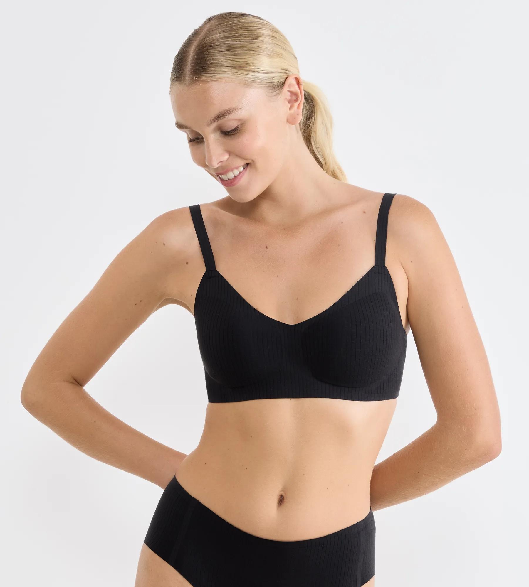 sloggi Soft-BH "ZERO Feel Pure" mit herausnehmbaren, atmungsaktiven Pads, dezenter Streifeneffekt