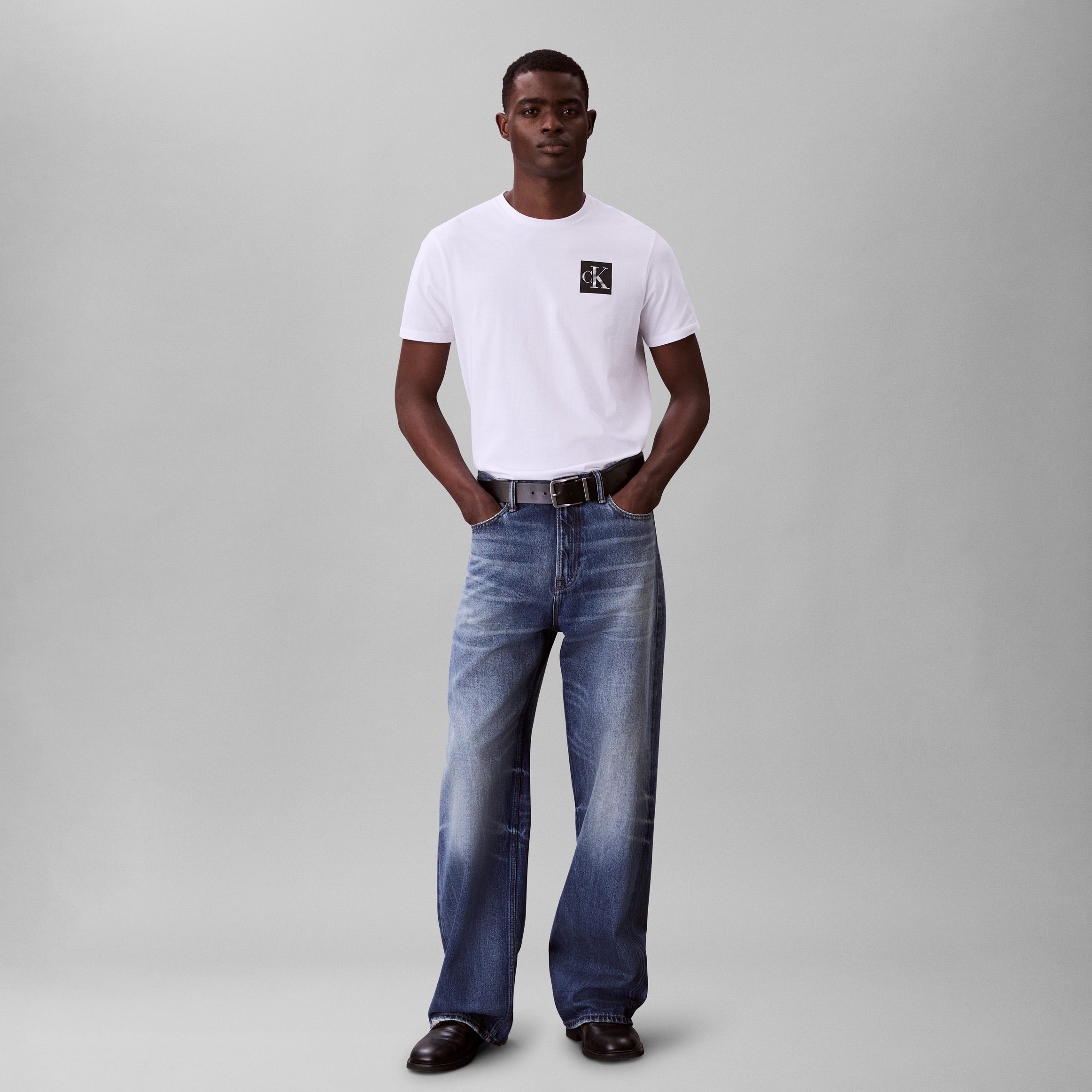 Thumbnail - Calvin Klein Jeans T-Shirt "SS GRDNT MNGRM E LG" Mit Rundhalsausschnitt