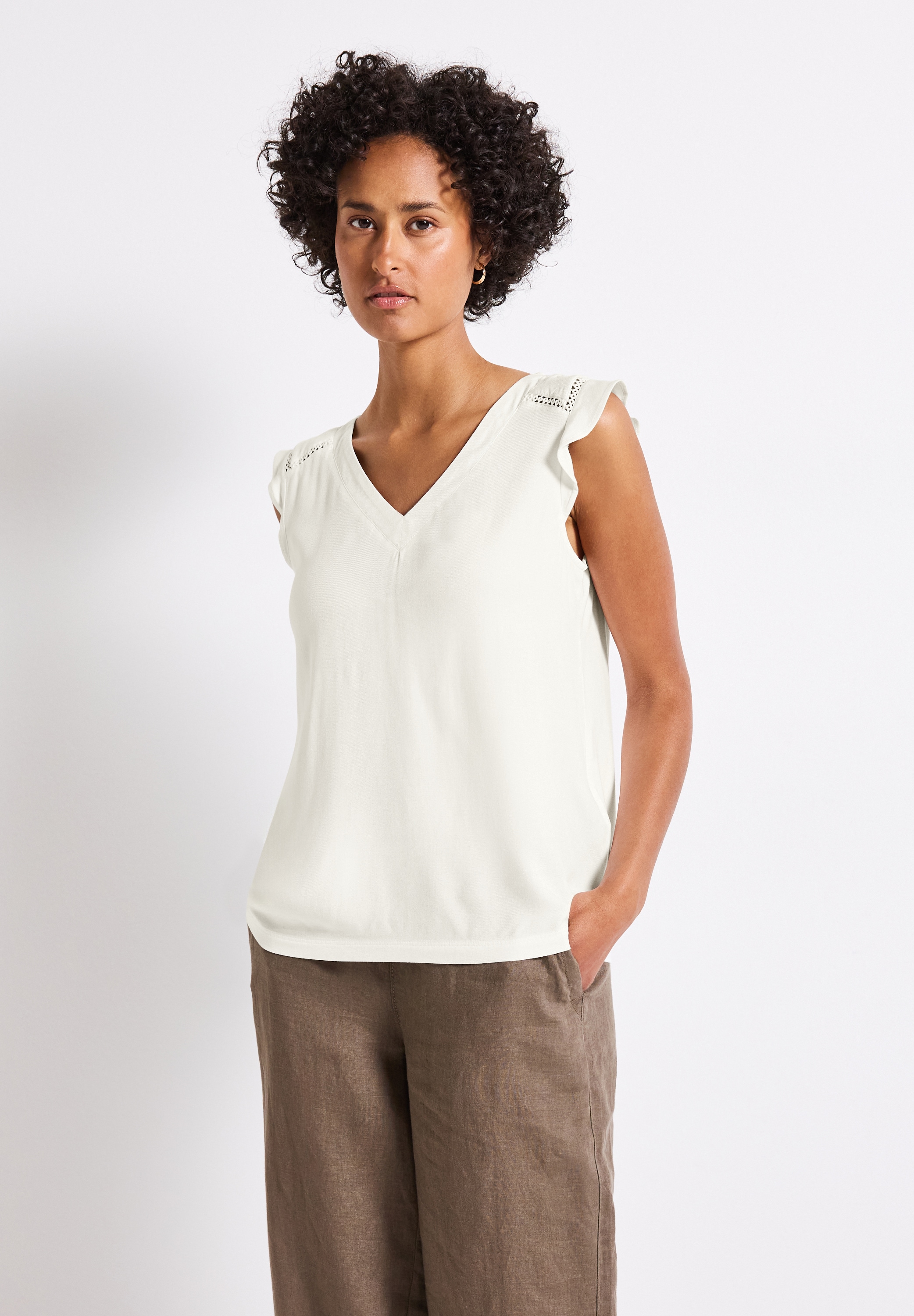 STREET ONE Spitzentop, aus elastischem Materialmix günstig online kaufen
