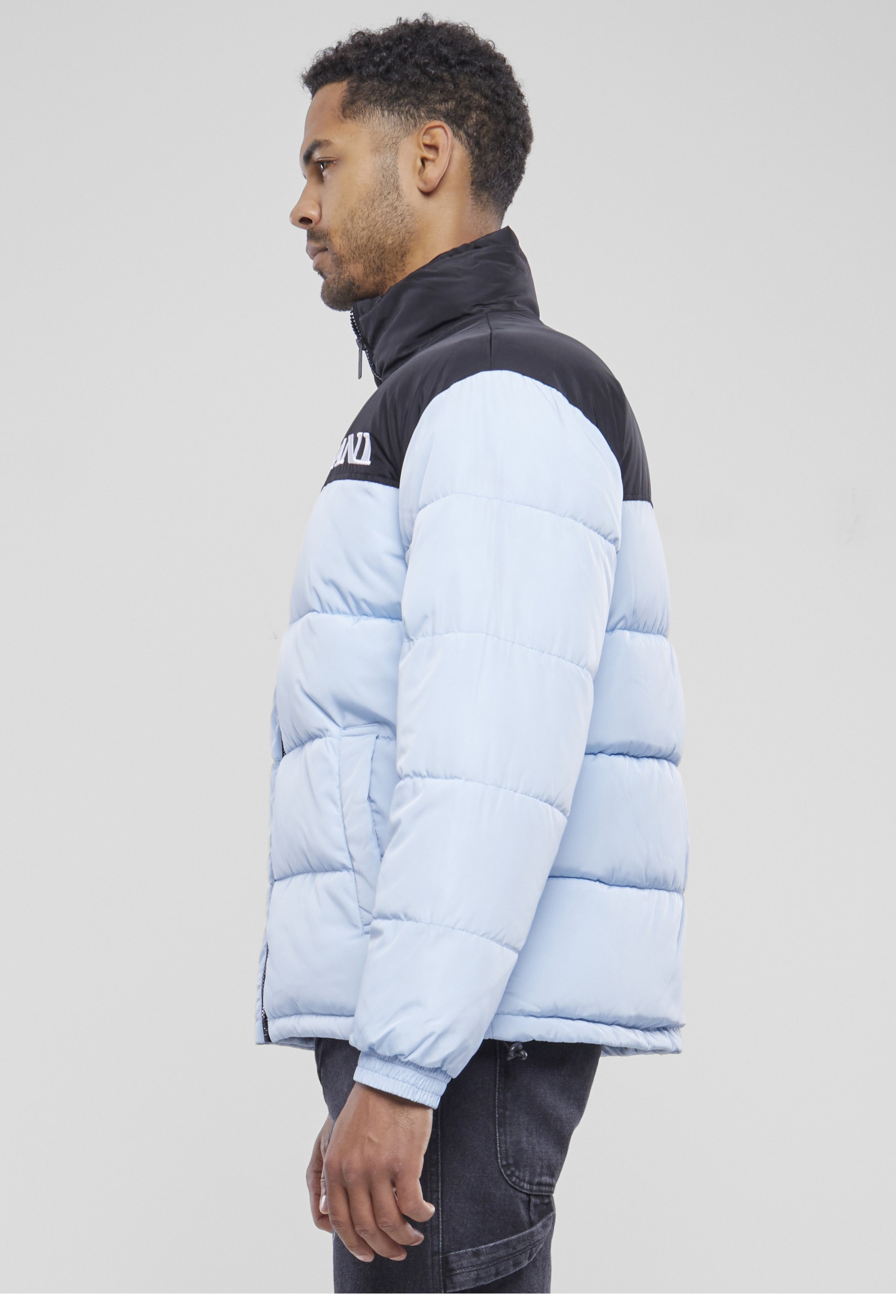 Karl Kani Winterjacke »Karl Kani Damen KM-JK012-090-02 KK Retro Essential Puffer Jacket« 1 Stk. tlg. ohne Kapuze