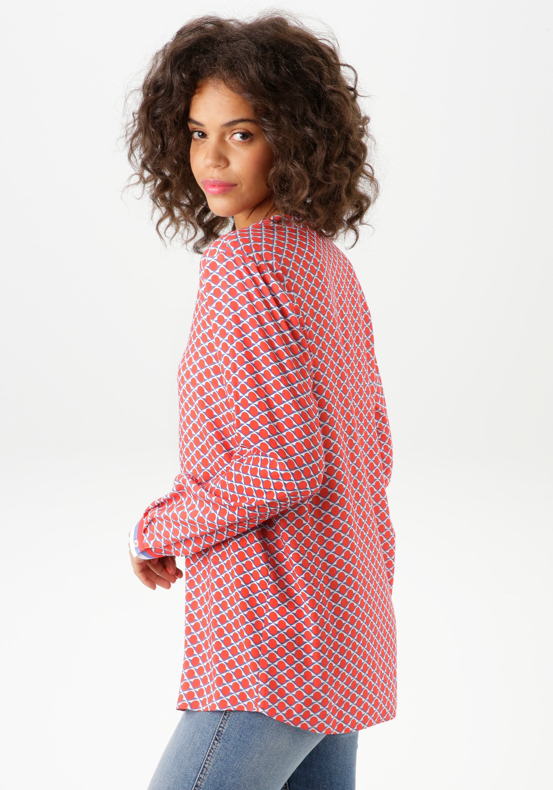 Aniston CASUAL Schlupfbluse, mit interessanten, grafischen Druck - NEUE KOLLEKTION