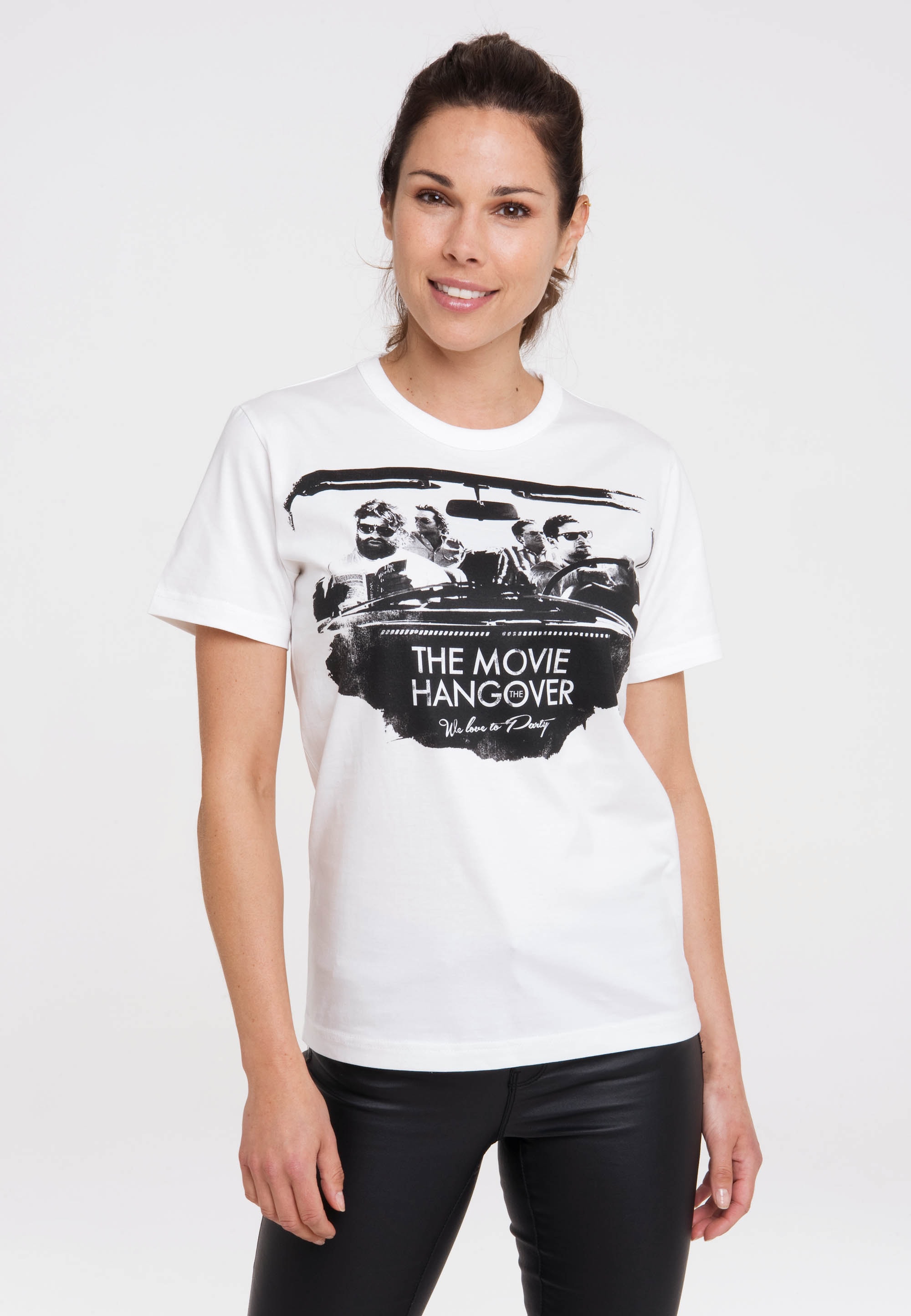 LOGOSHIRT T-Shirt »Hangover - We Love To Party«, mit lizenziertem Print