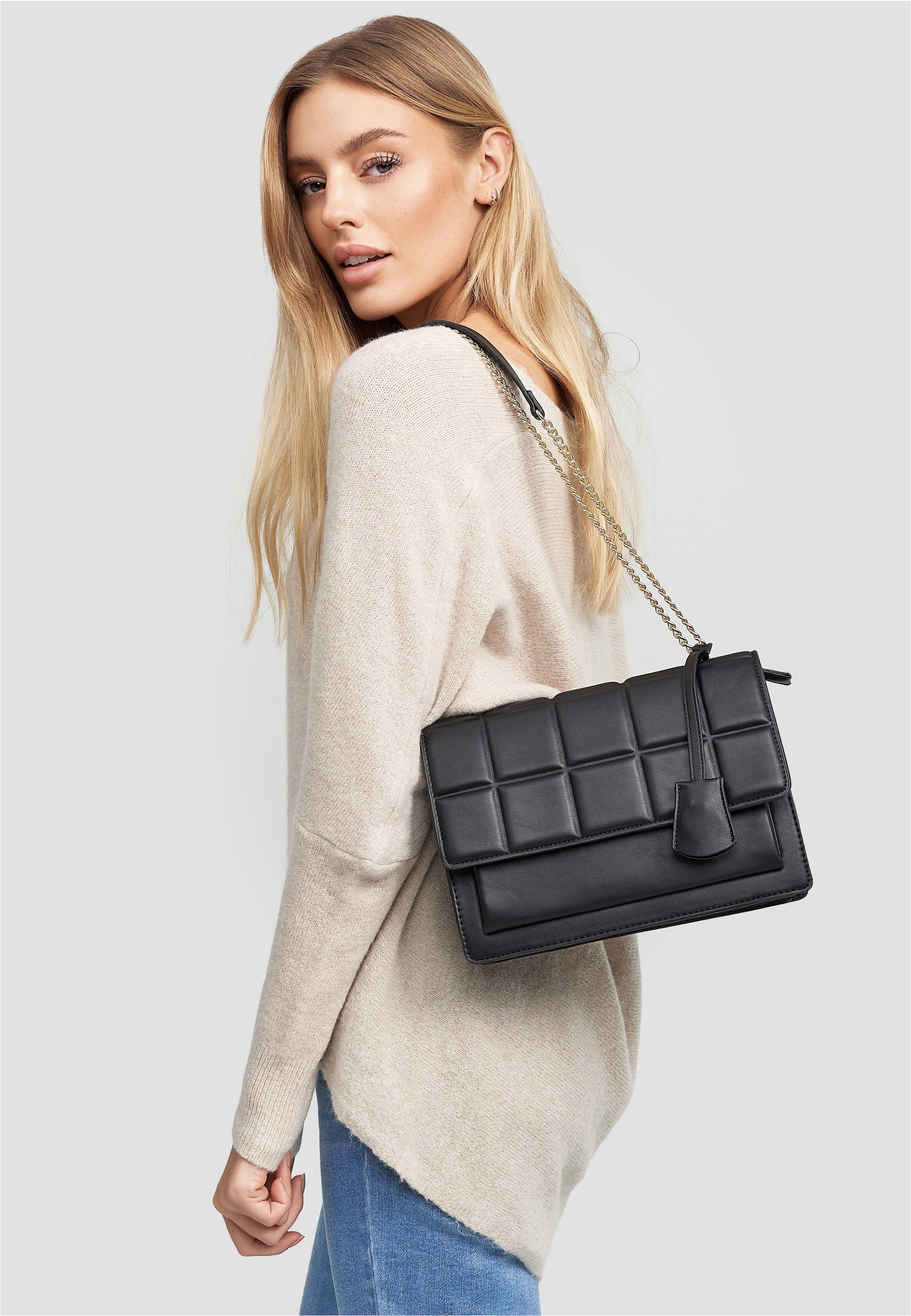 Harpa Schultertasche mit gepolstertem Kachelmuster