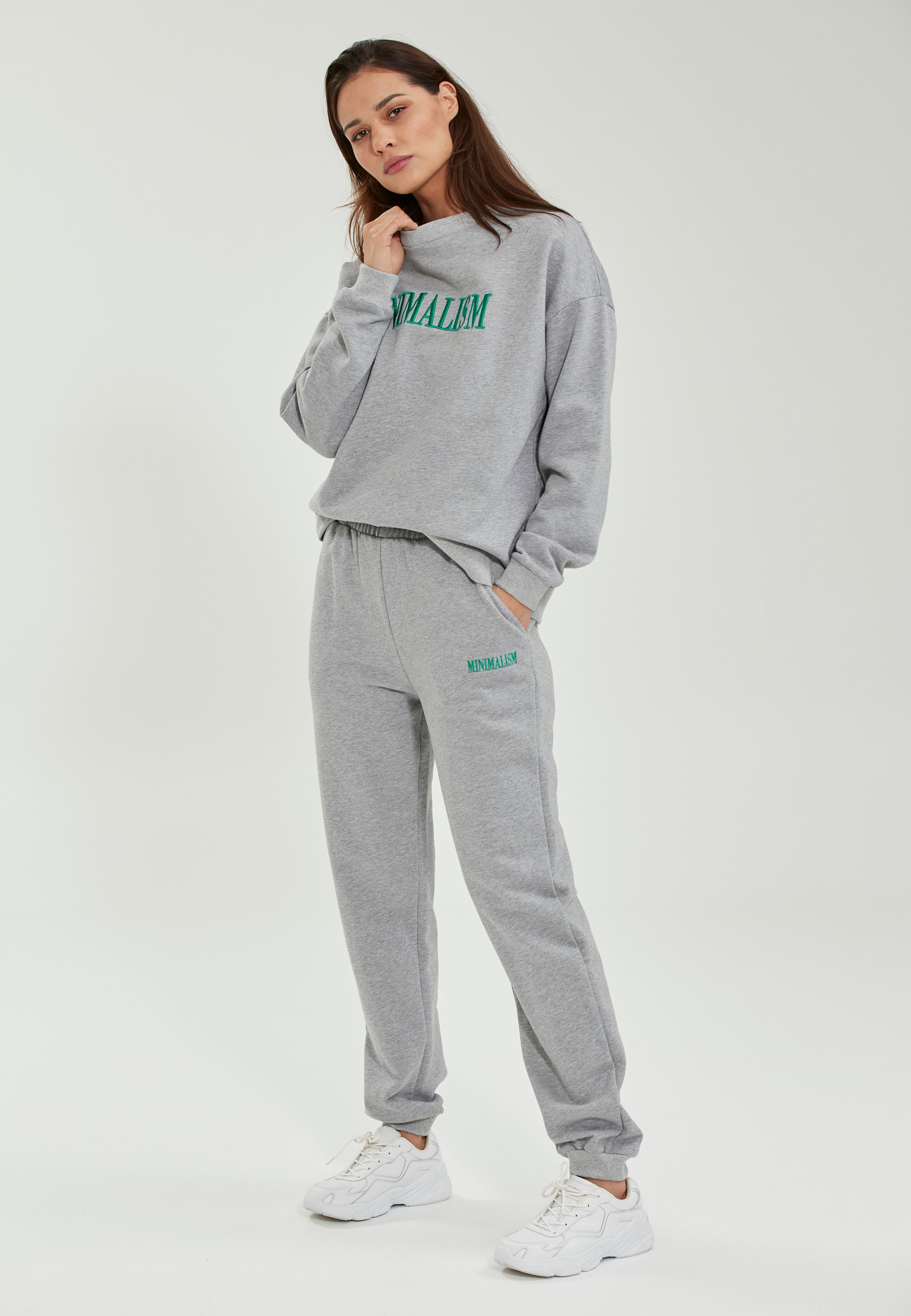 ATHLECIA Sweatshirt »Aurore«, mit aufgesticktem Schriftzug
