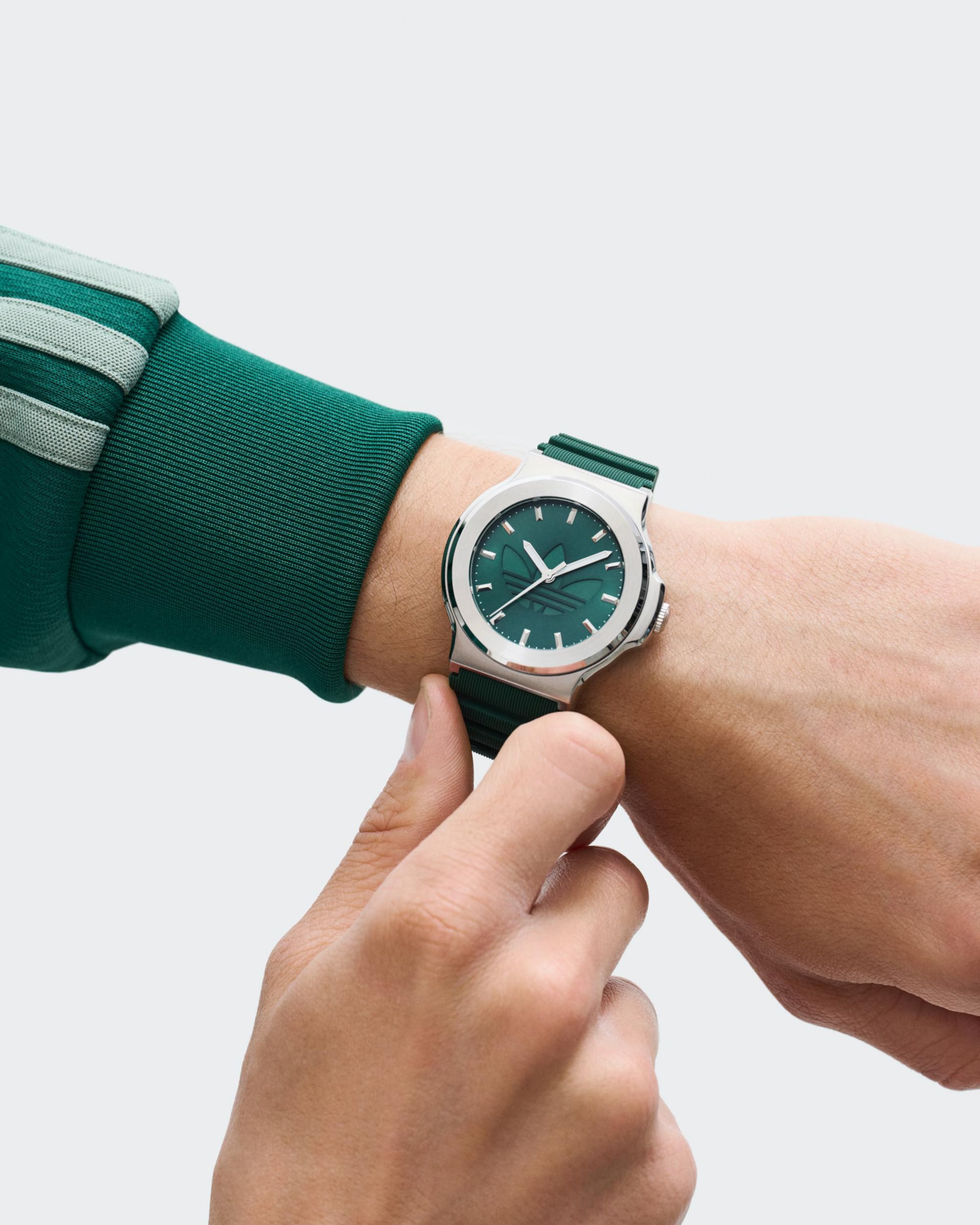 adidas Originals Quarzuhr »EXPRESSION THREE«, Armbanduhr, Herrenuhr, Damenuhr, Silikonarmband, Leuchtzeiger