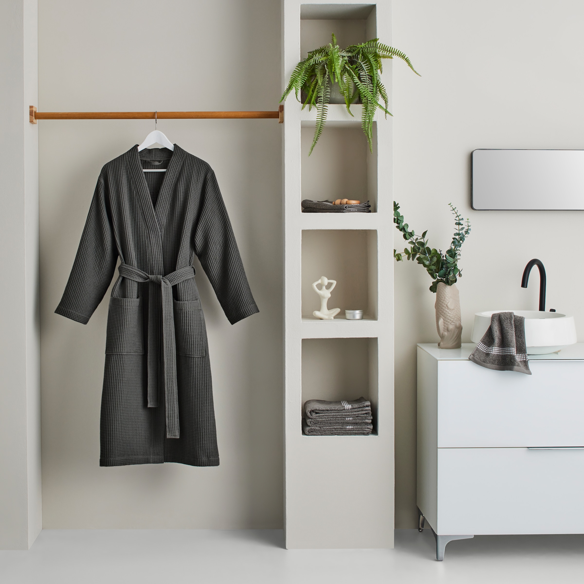 my home Unisex-Bademantel »Inga, ideal für Sauna & Spa, Hotelbademantel, Morgenmantel«, (1 St.), Waffelpiqué, kleines Packmaß, Taschen, Damen & Herren, S-3XL