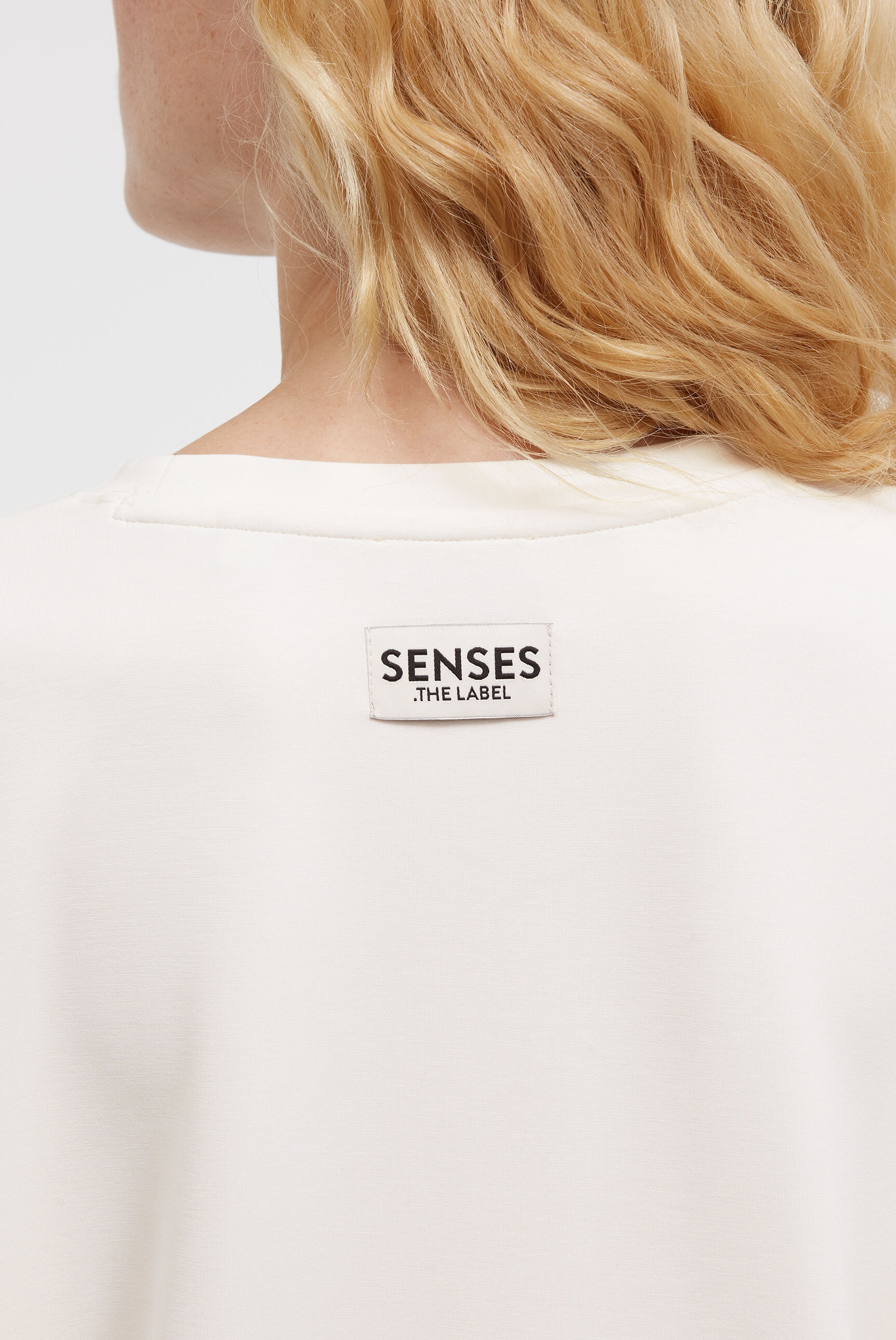 SENSES.THE LABEL Sweater
