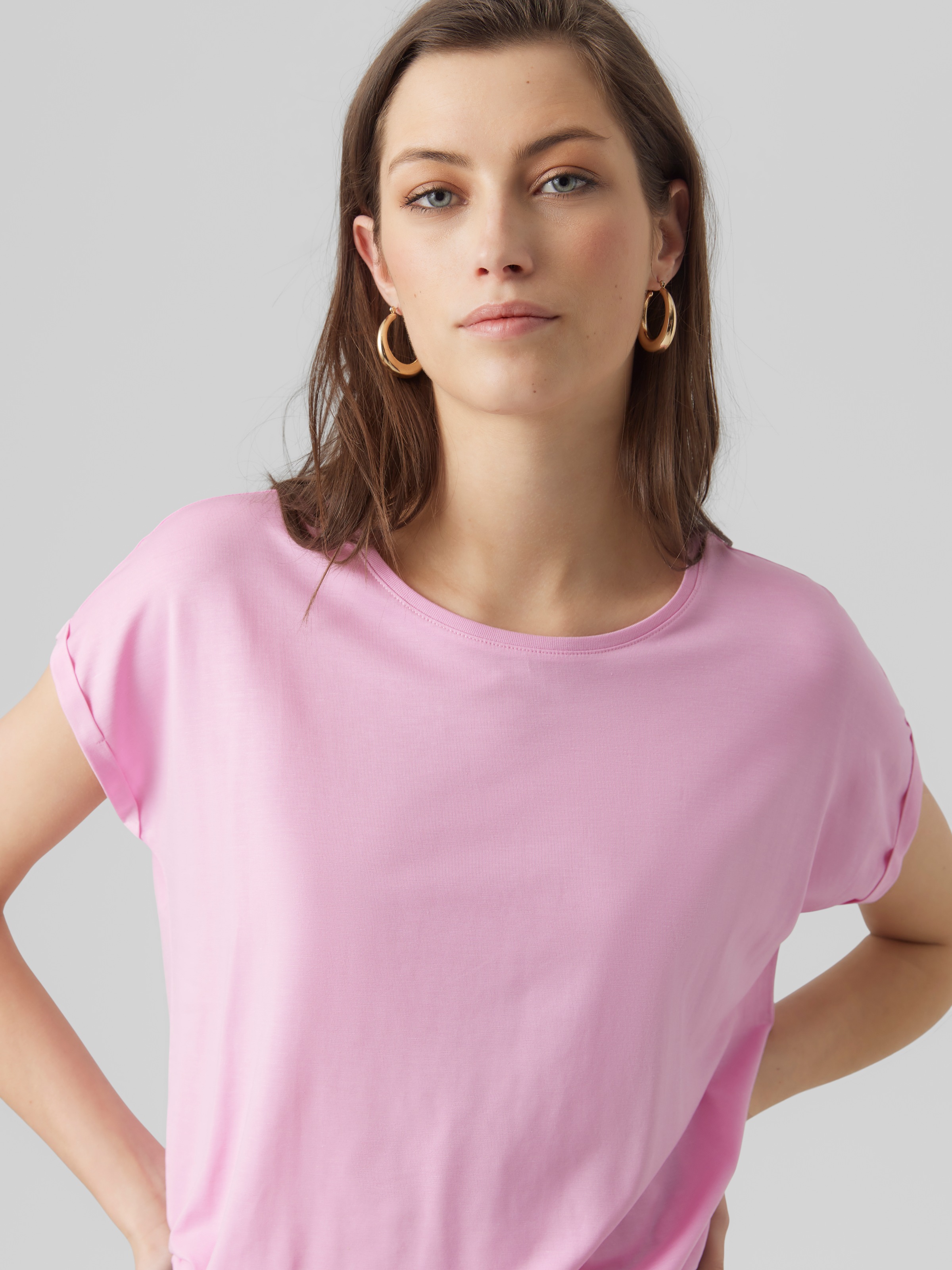 Vero Moda Rundhalsshirt "VMAVA PLAIN SS TOP GAJRS NOOS" Materialmix, regula günstig online kaufen