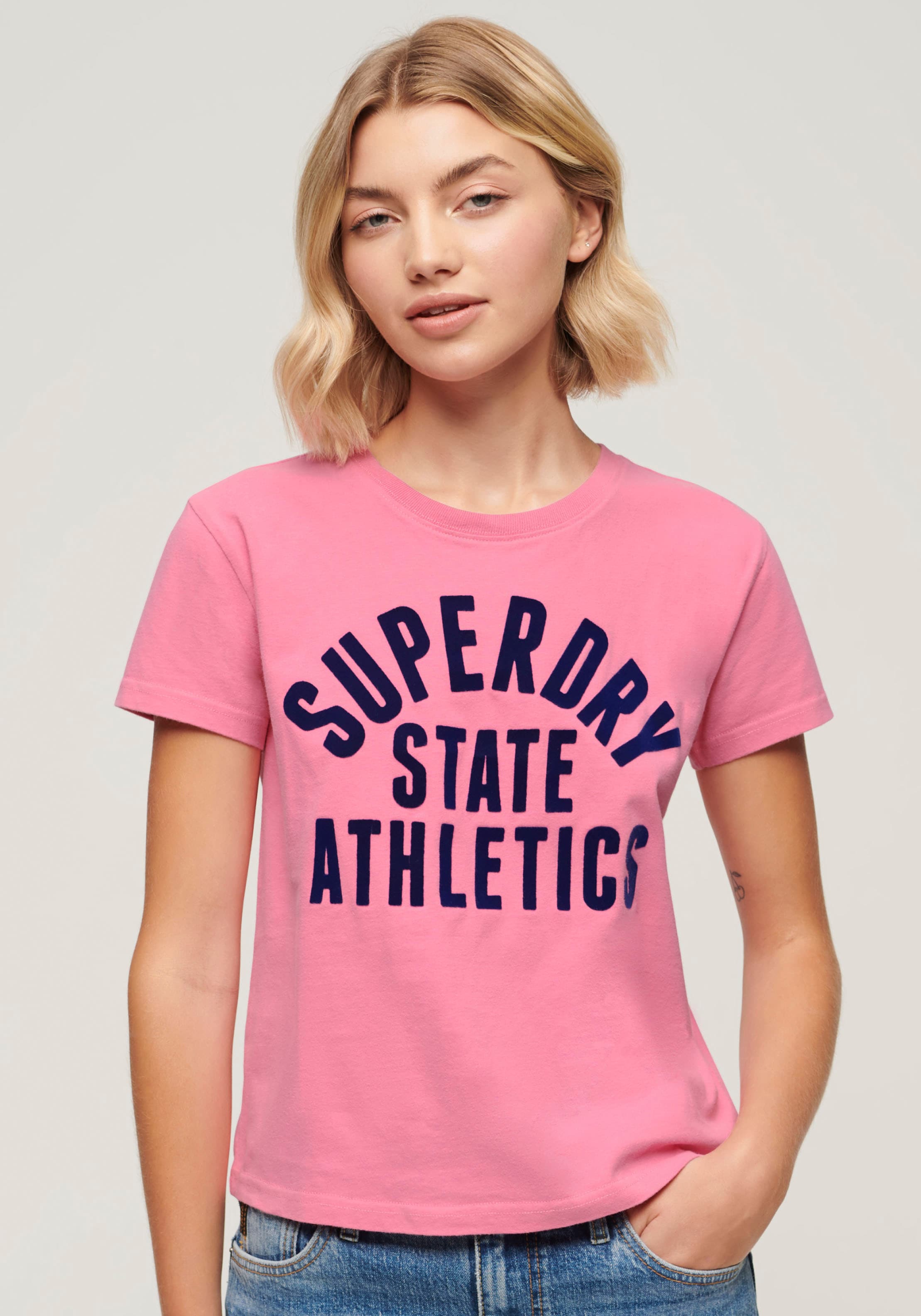 Superdry Print-Shirt »stylisches T-Shirt VARSITY FLOCKED FITTED TEE mit bedrucktem Design«, (Rundhals, Kurzarm, Logodruck, Frontdruck, Flockprint), normale Passform aus pflegeleichter Baumwolle