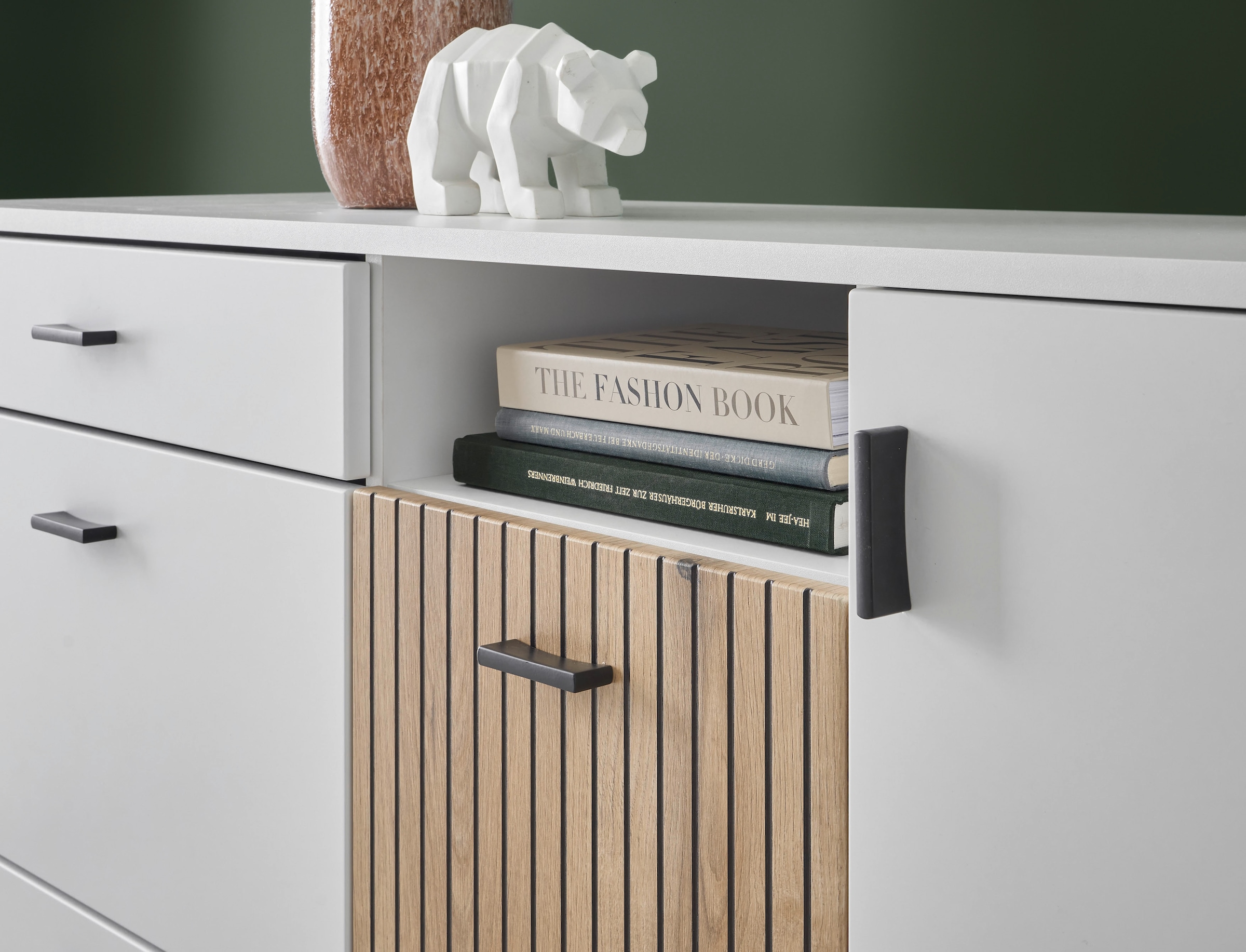 INOSIGN Sideboard »Hudson«, in moderner Trendfarbe, Griffe aus Metall (Schwarz), Breite 150 cm