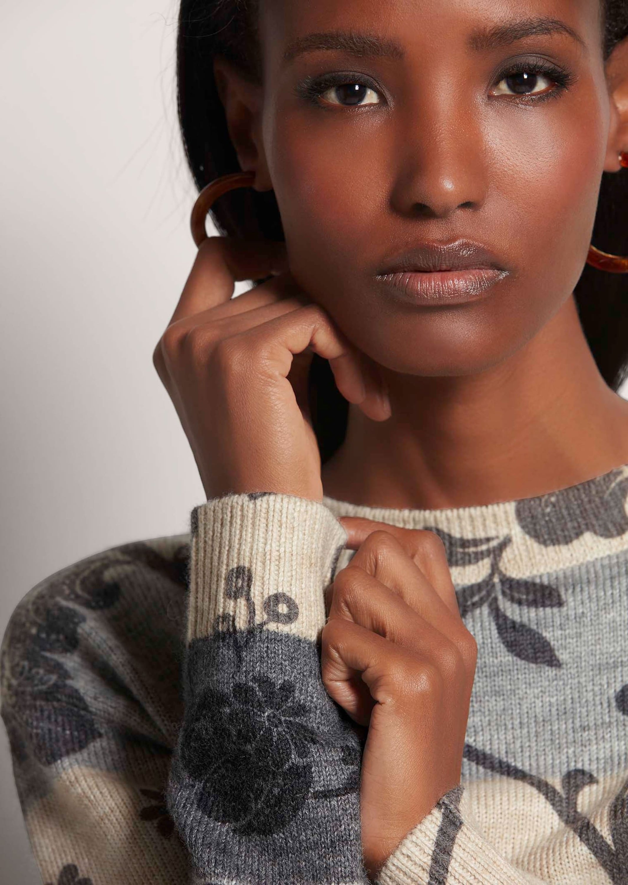 MADELEINE Longpullover »Pullover Rundhals-Pullover im Muster-Mix«