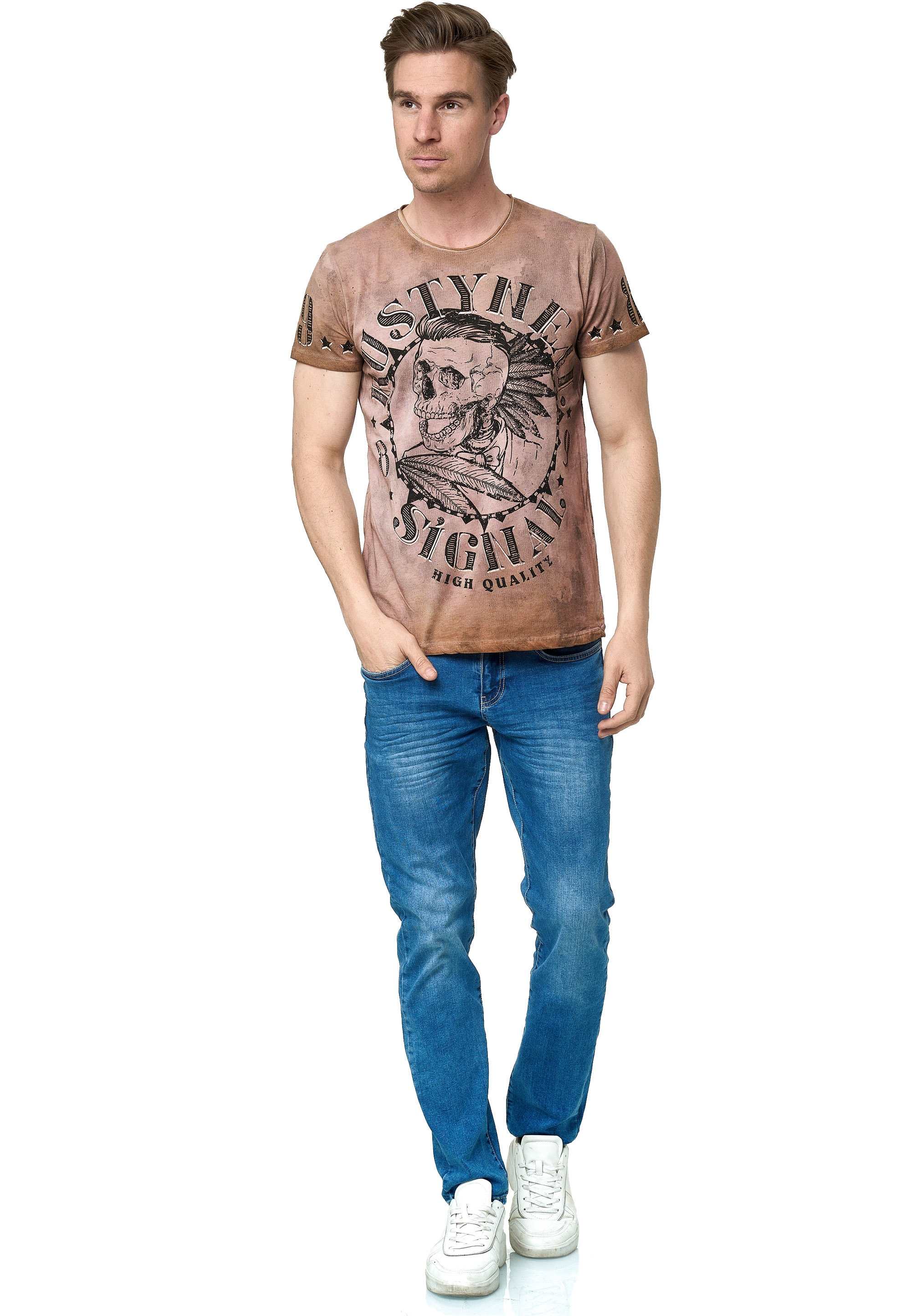 Rusty Neal T-Shirt, mit stylischem Totenkopf-Print