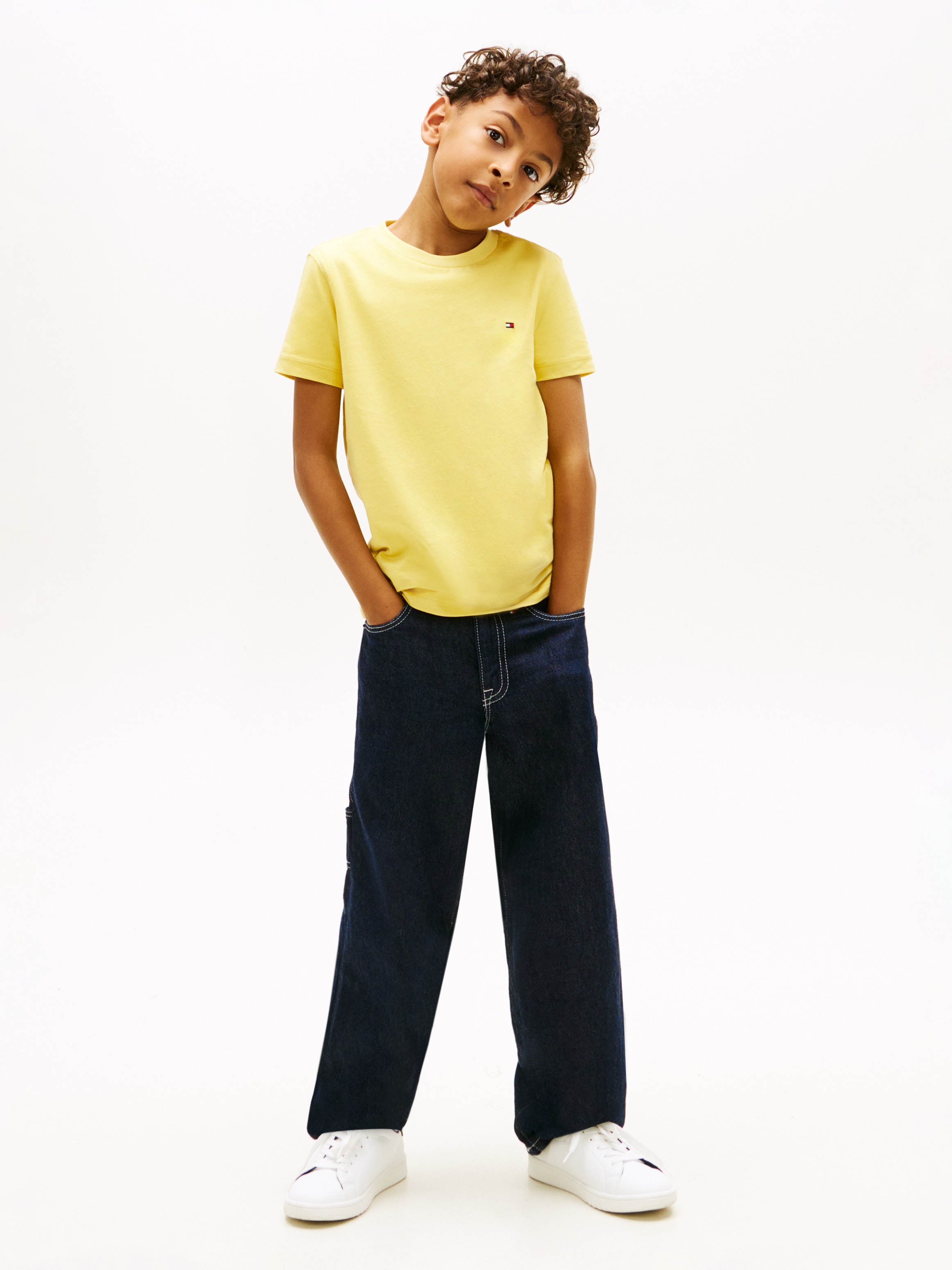 Tommy Hilfiger T-Shirt »ESSENTIAL COTTON REG FIT TEE SS« Kinder bis 16 Jahre, mit Rundhalsausschnitt