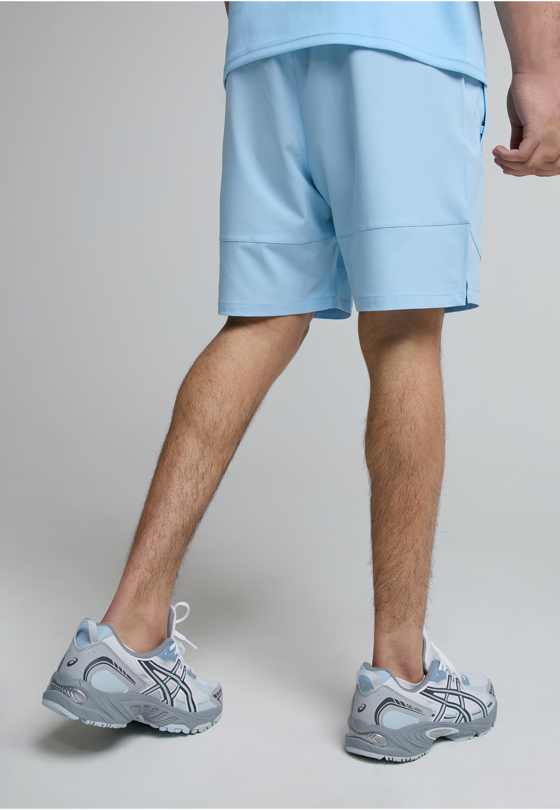 Monterrain Trainingsshorts »Monterrain FORM WOVEN RUNNING SHORT«