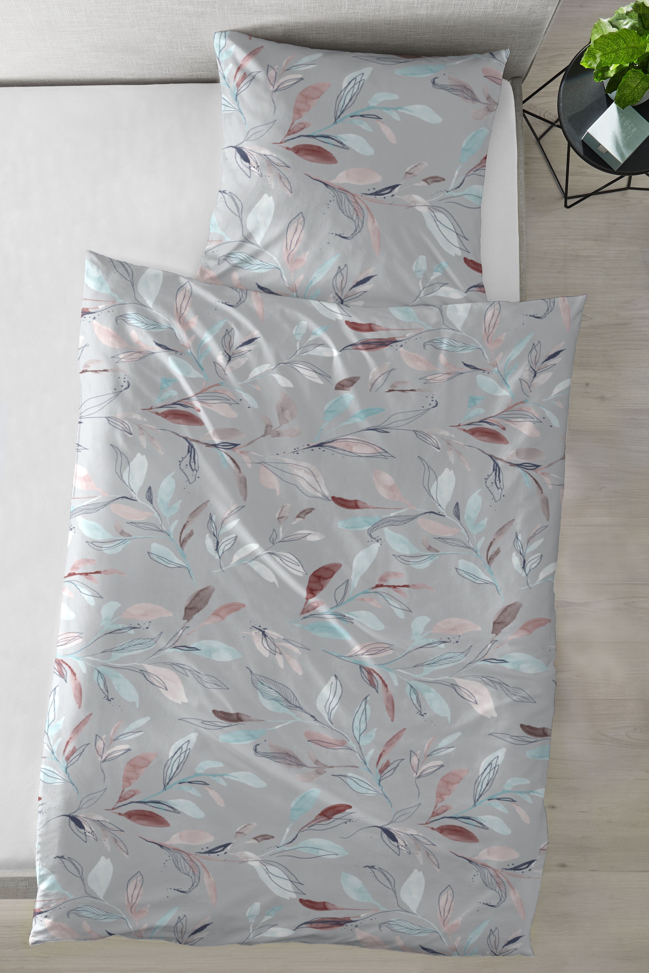 Primera Bettwäsche »Edelflanell Bettwäsche "Leavery"«, Mit abstrakt-floralen Motiven