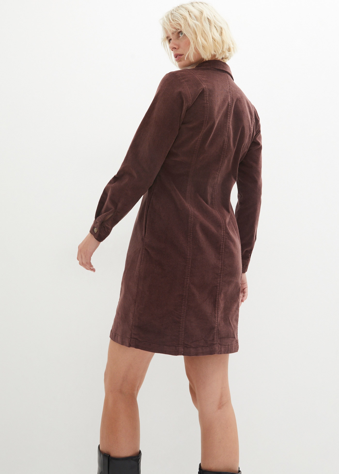 bonprix Hemdblusenkleid Brusttaschen für Alltag, aus Baumwolle und Elasthan, mit Knopfleiste