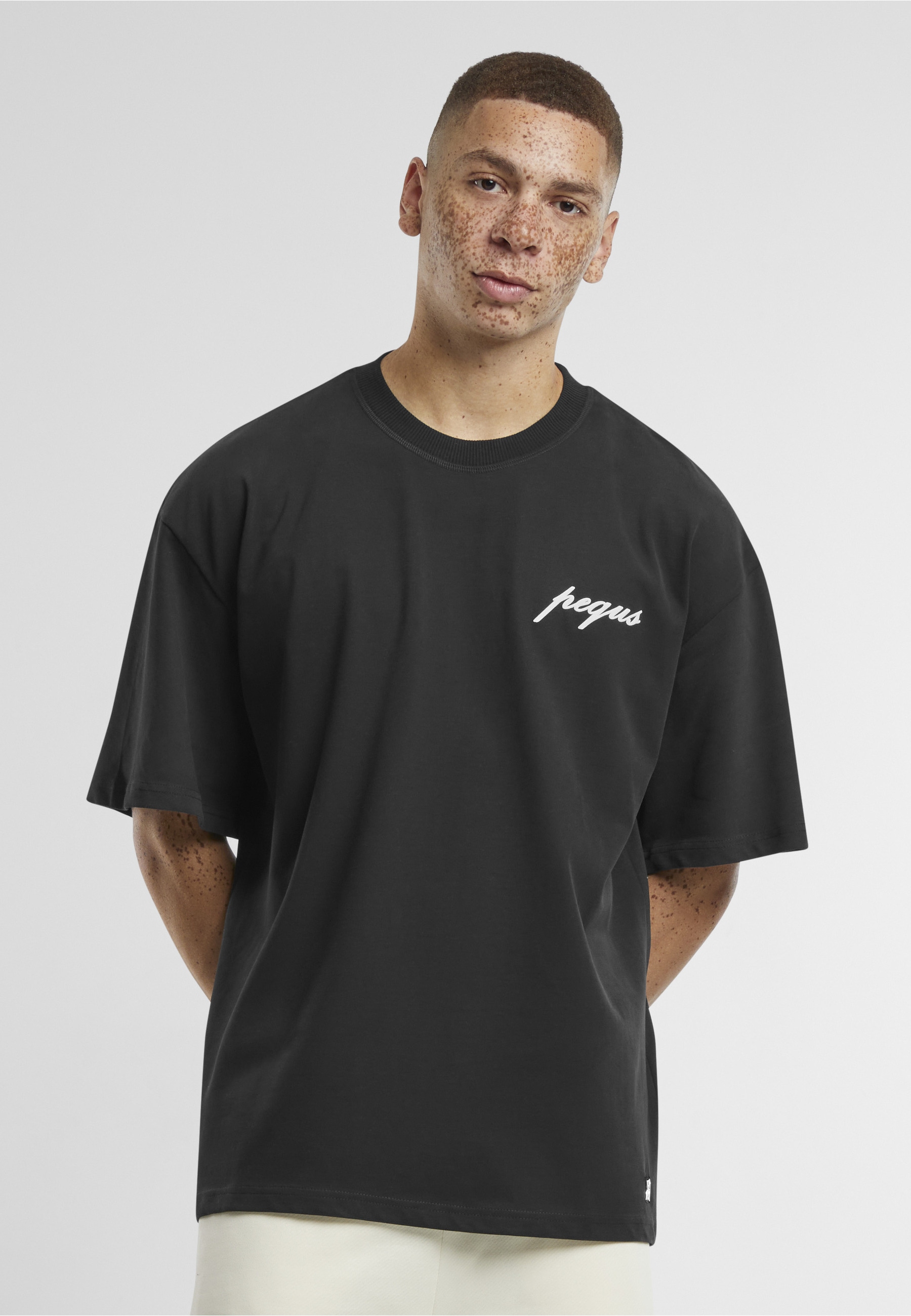 PEQUS T-Shirt »PEQUS PEQUS A Paradise Beach Club Back Logo T-Shirt« 1 Stk.