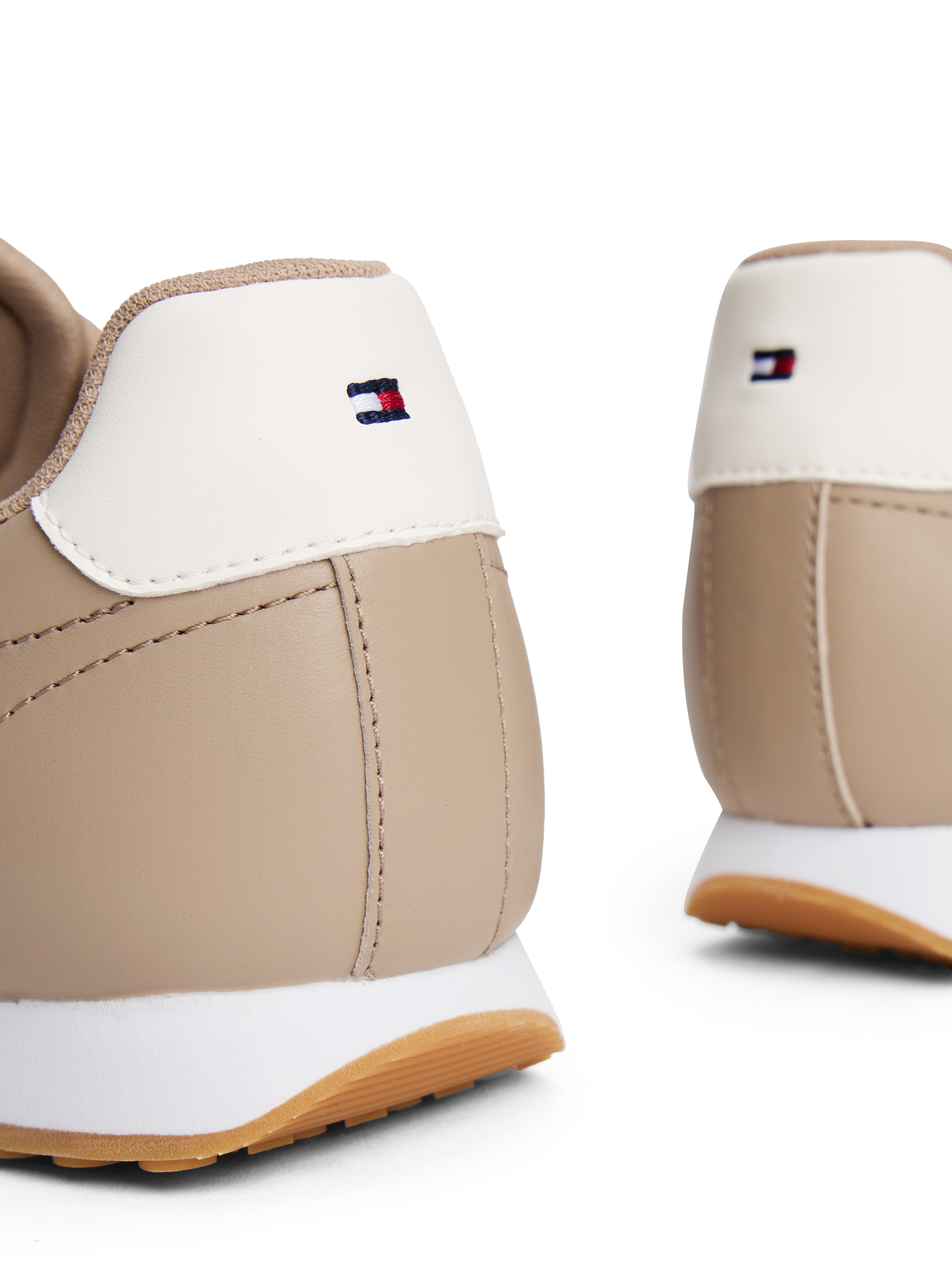 Tommy Hilfiger Sneaker »HERITAGE FASHION RUNNER MIX MAT«, Freizeitschuh, Halbschuh, Schnürer mit seitlichem Logoschriftzug