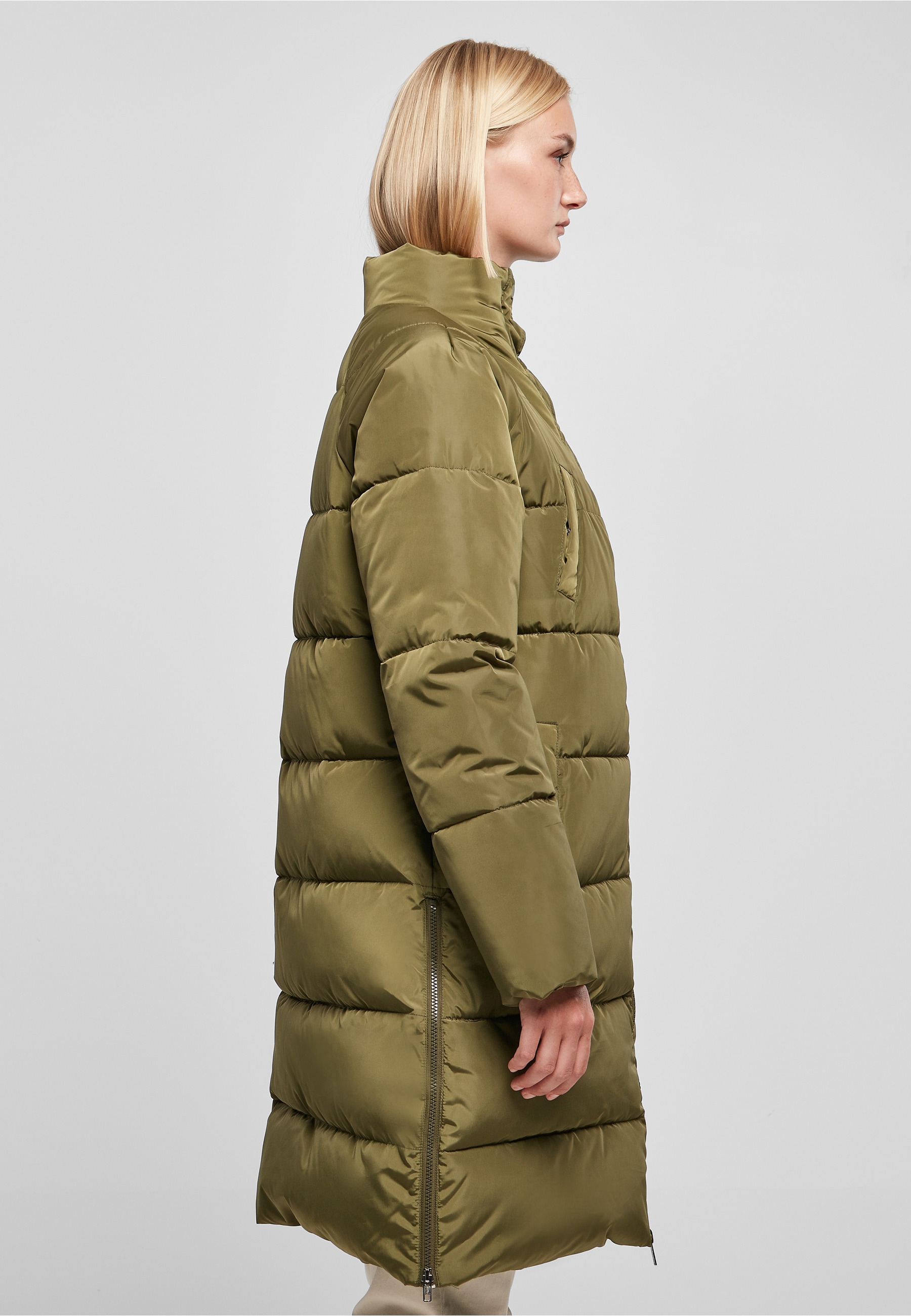 URBAN CLASSICS Winterjacke »Urban Classics Damen Ladies High Neck Puffer Coat« 1 Stk. tlg. ohne Kapuze