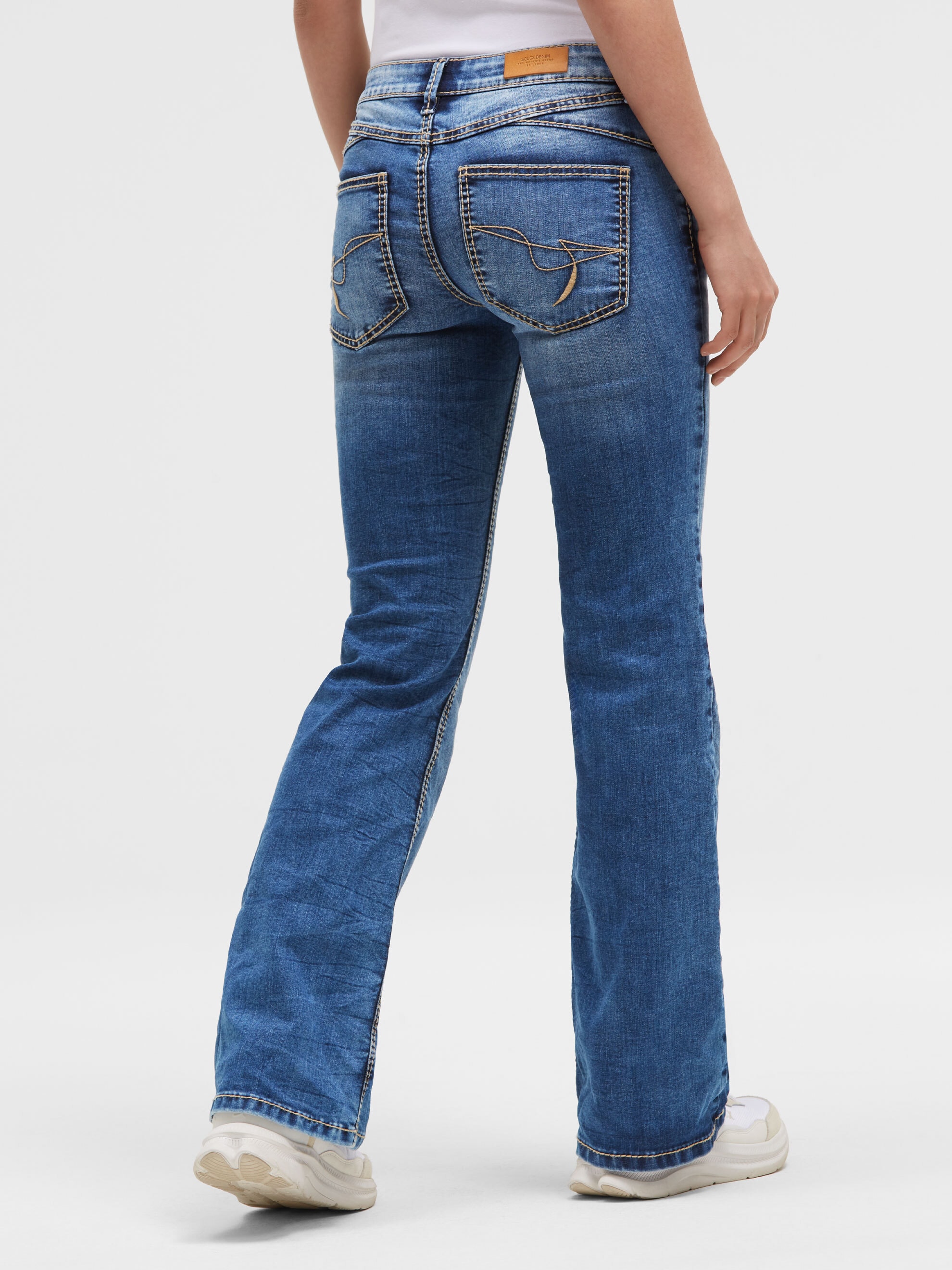 SOCCX Slim-fit-Jeans mit ausgestelltem Bein
