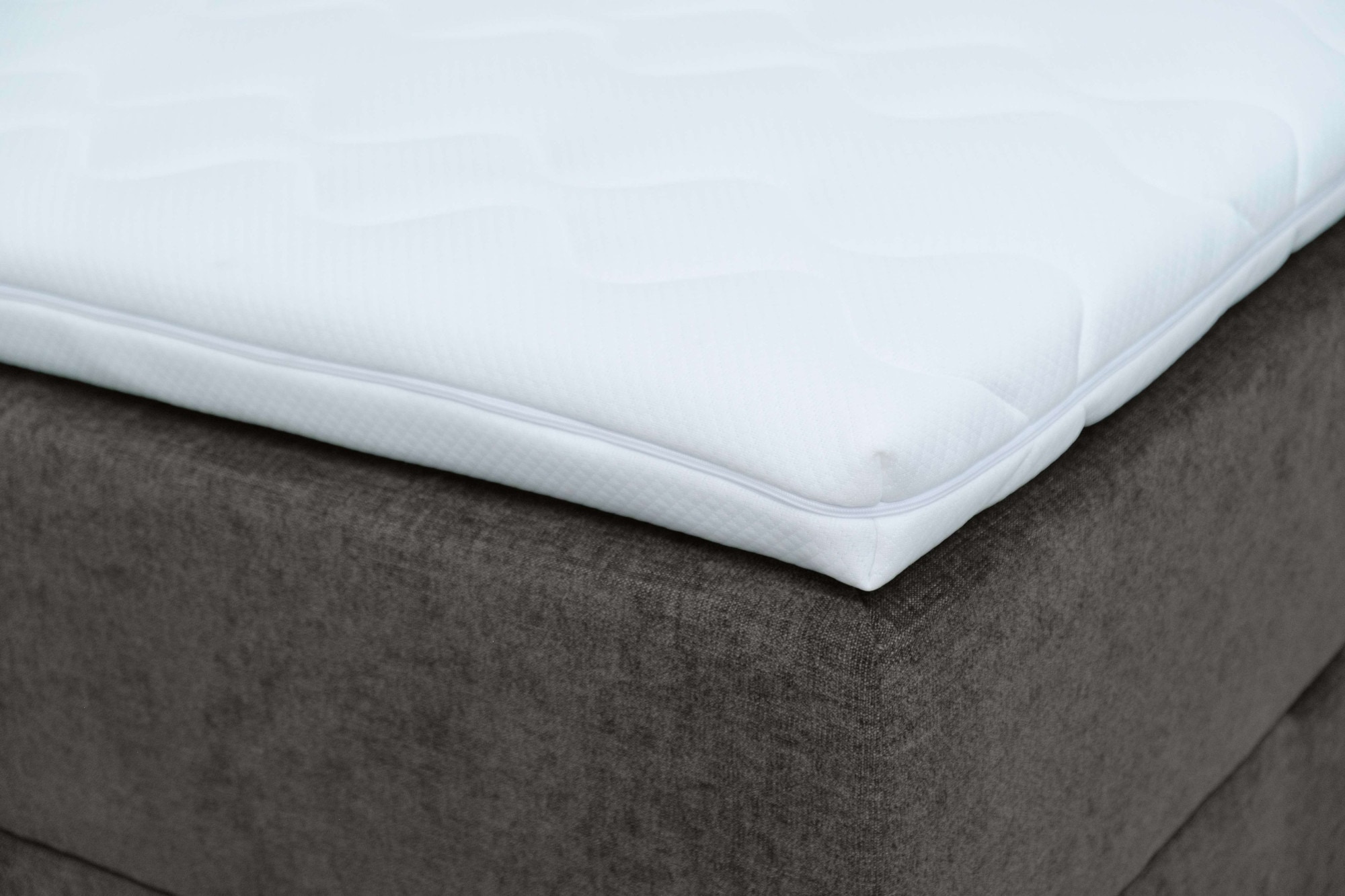 OTTO home Boxbett »Fennor, Doppelbett, Polsterbett, Federkernbett, Komforbett, 160/180 cm« Boxbett: 5-Z-Taschenfederkern im Unterbau, Härtegrad 3, inkl. Topper