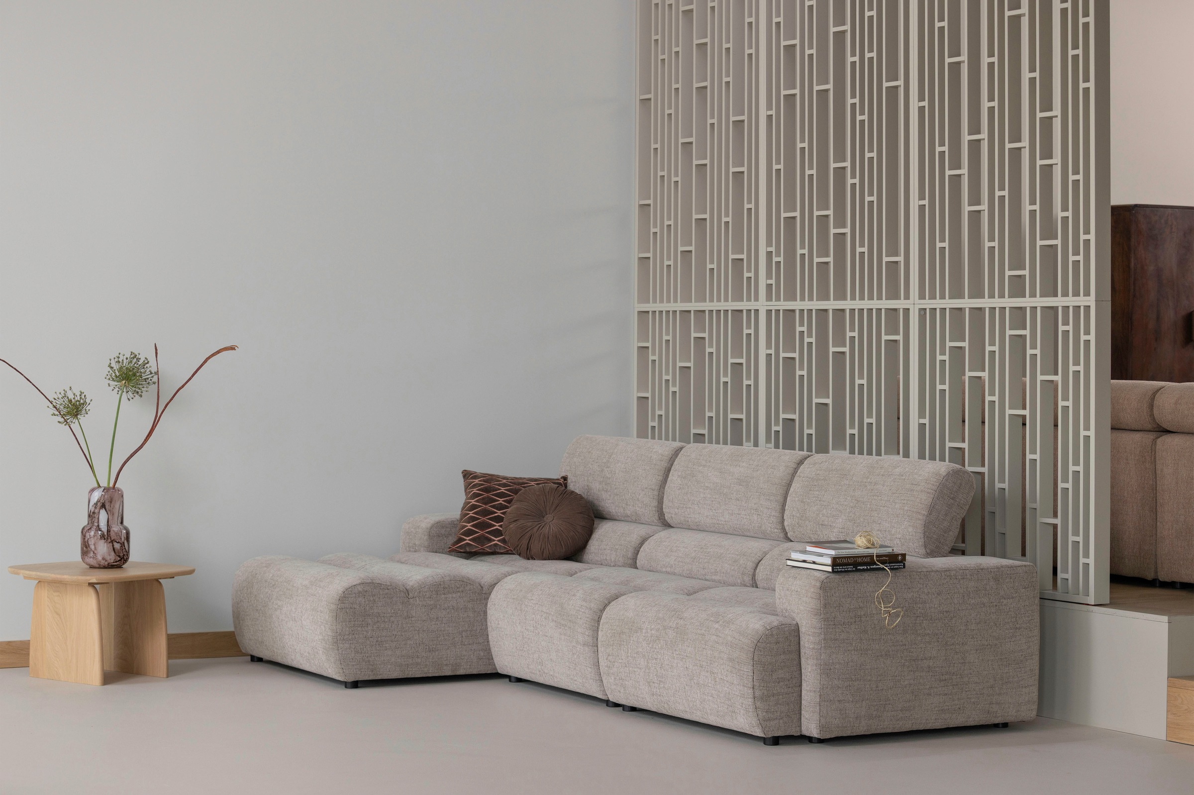 WOOOD Couchtisch »Tablo mit FSC®-Mix Eichenholz und organischer Form B60 x T60 x H40 cm« Transparente Schutzlackierung, Tragkraft 50 kg, kompakte Ausführung
