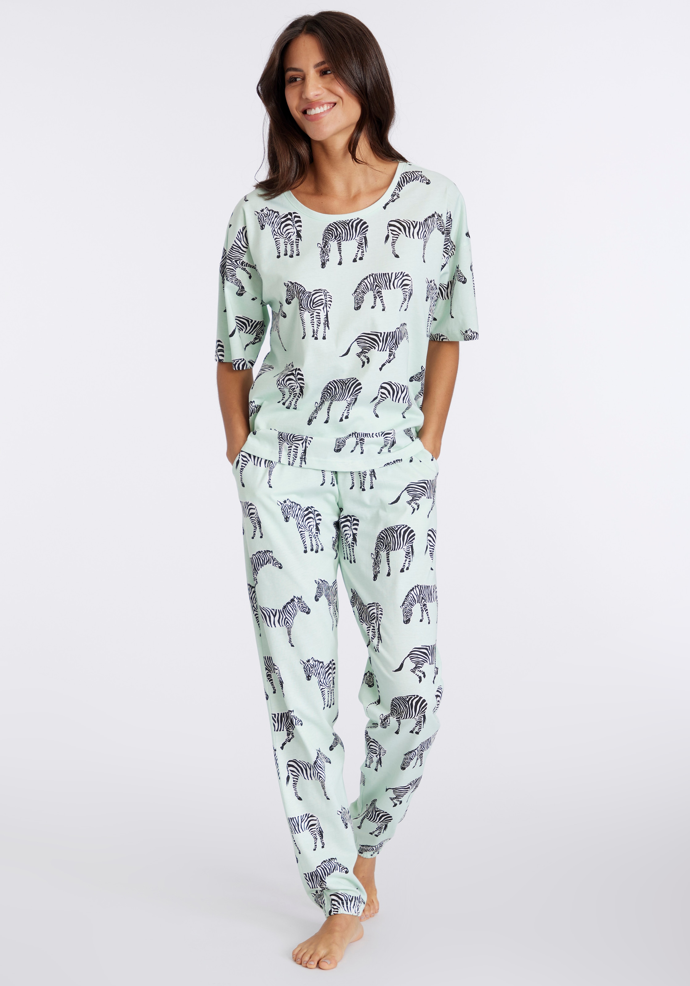 Vivance Dreams Pyjama, (2 tlg.), mt Animal Alloverprint