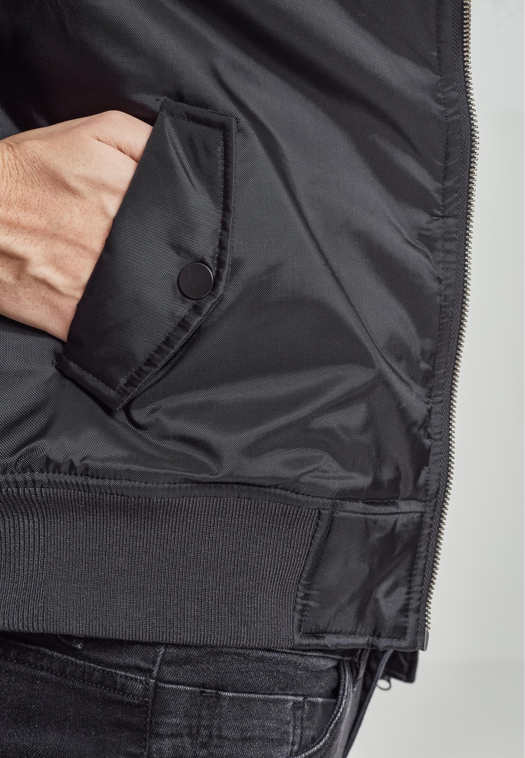 URBAN CLASSICS Allwetterjacke »Urban Classics Damen Ladies Basic Bomber Jacket«, (1 St.), ohne Kapuze