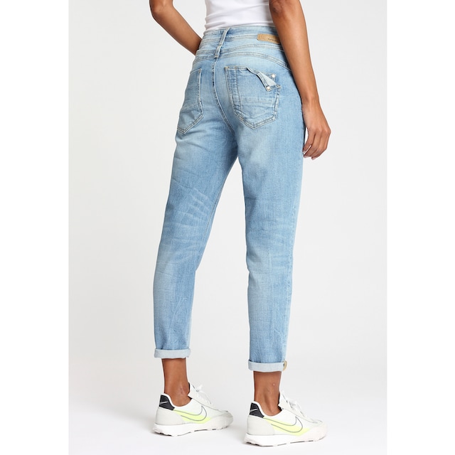 GANG Relax-fit-Jeans »94AMELIE CROPPED«, mit verkürzter Beinlänge und  ausgefranster Kante am Saumabschluss für bestellen | BAUR