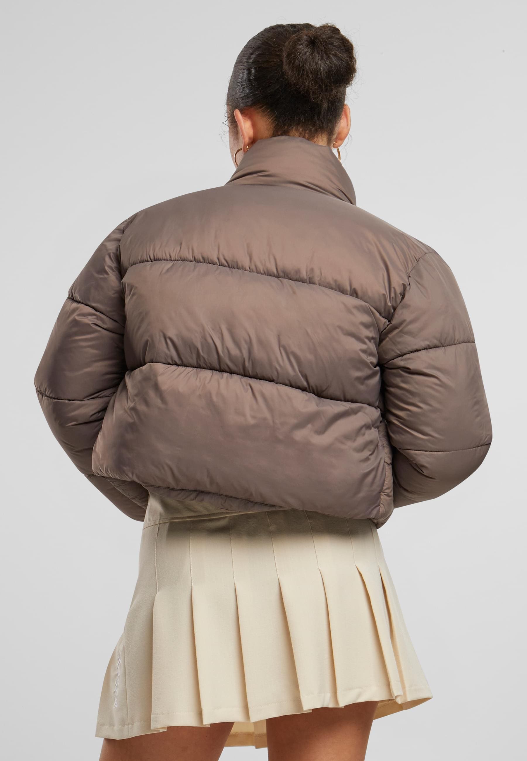 Karl Kani Winterjacke »Karl Kani Karl Kani Sport Patch Crop Puffer Jacket«, (1 St.), ohne Kapuze
