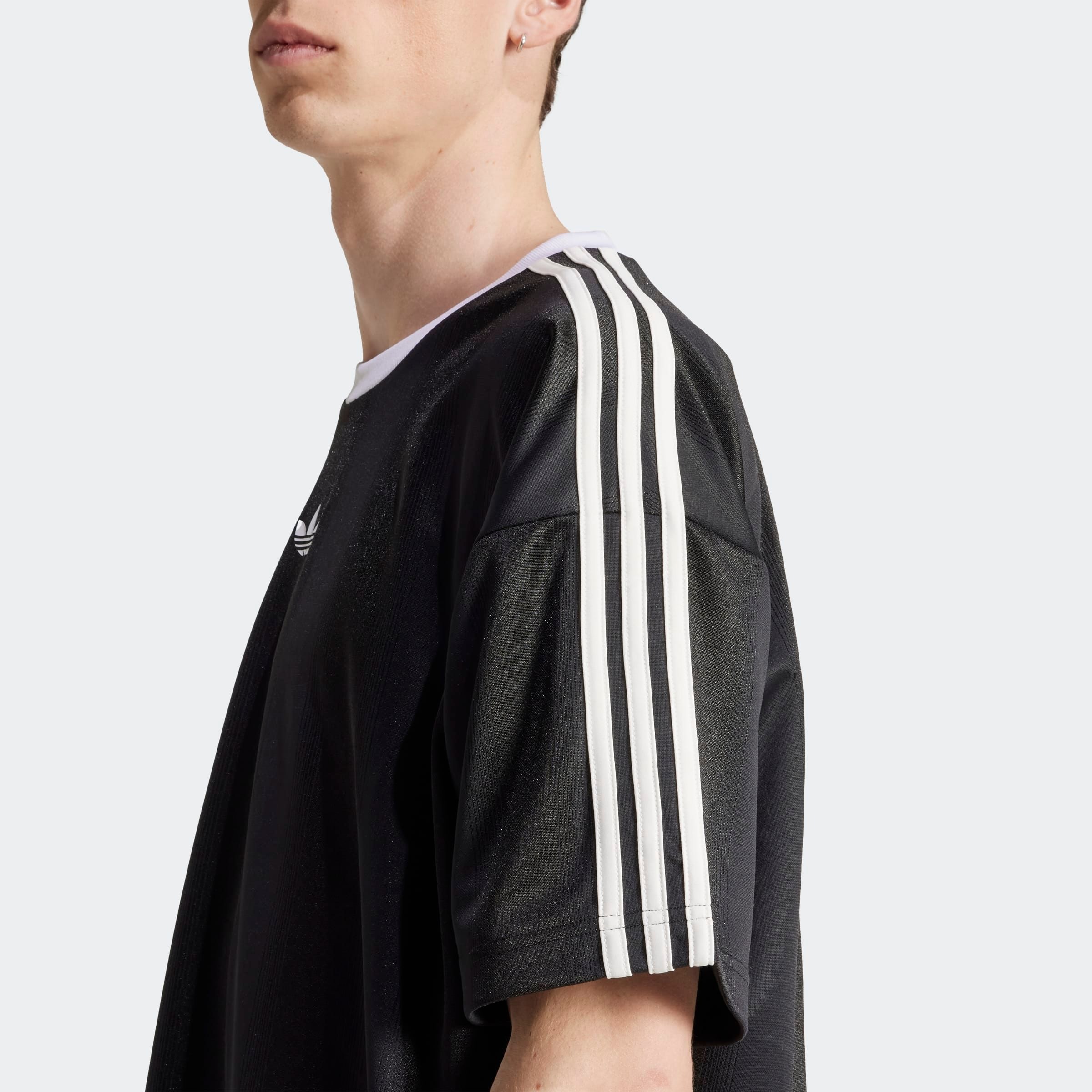 Thumbnail - adidas Originals T-Shirt "ADIDAS ADICOLOR JACQUARD TRIKOT" lockere Passform, Rundhalsausschnitt, mit klassischem Trefoil...