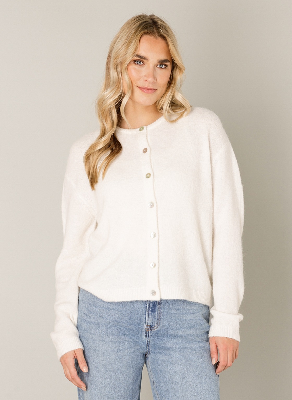 Base Level Cardigan "Yuli", mit Woll-Anteil und Knopfleiste günstig online kaufen